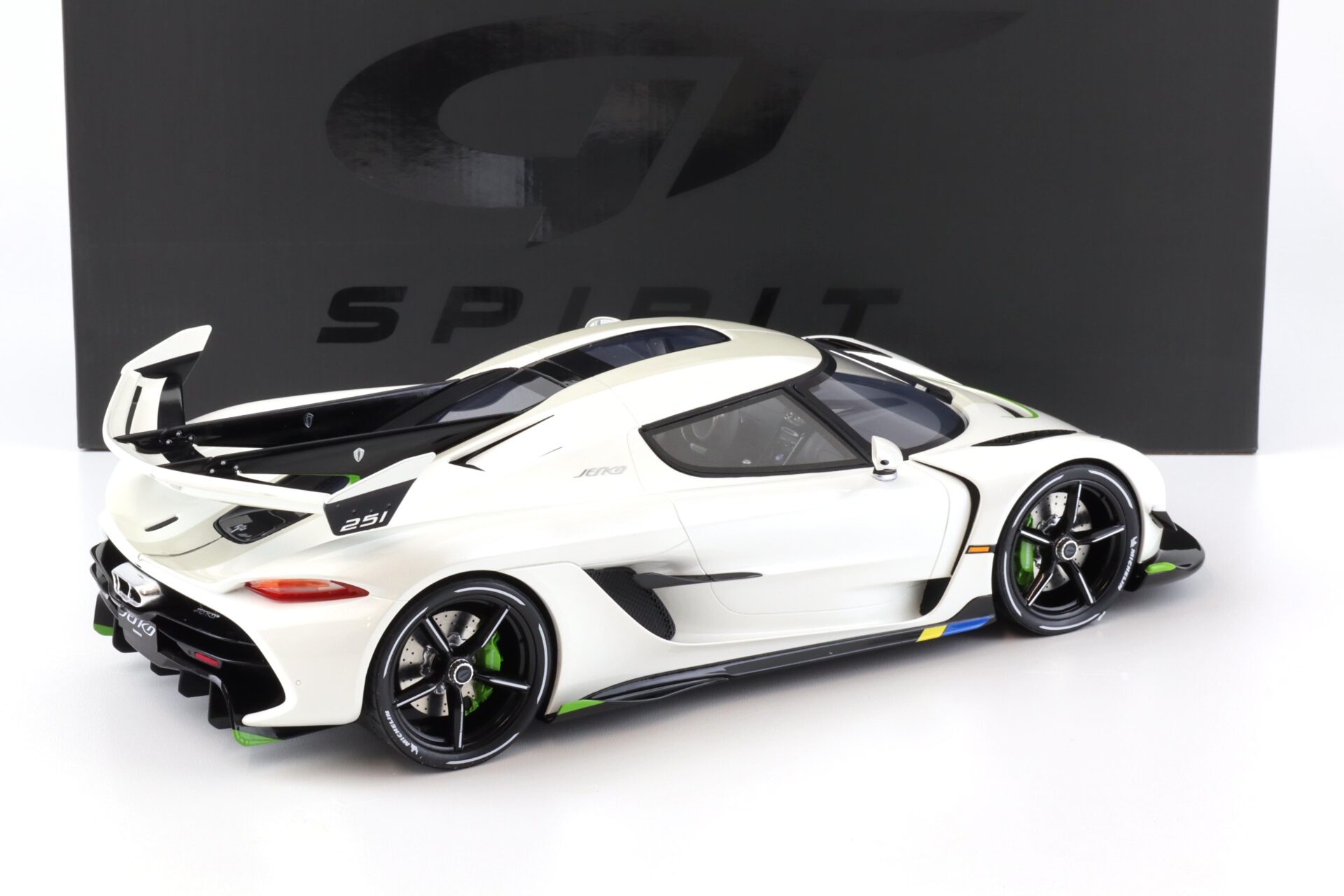 1:12 GT Spirit GT501 Koenigsegg Jesko 2019 Crystal white