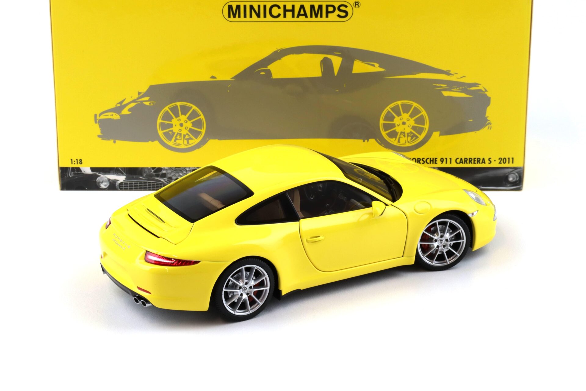 1:18 Minichamps Porsche 911 991 Carrera S Coupe 2011 yellow