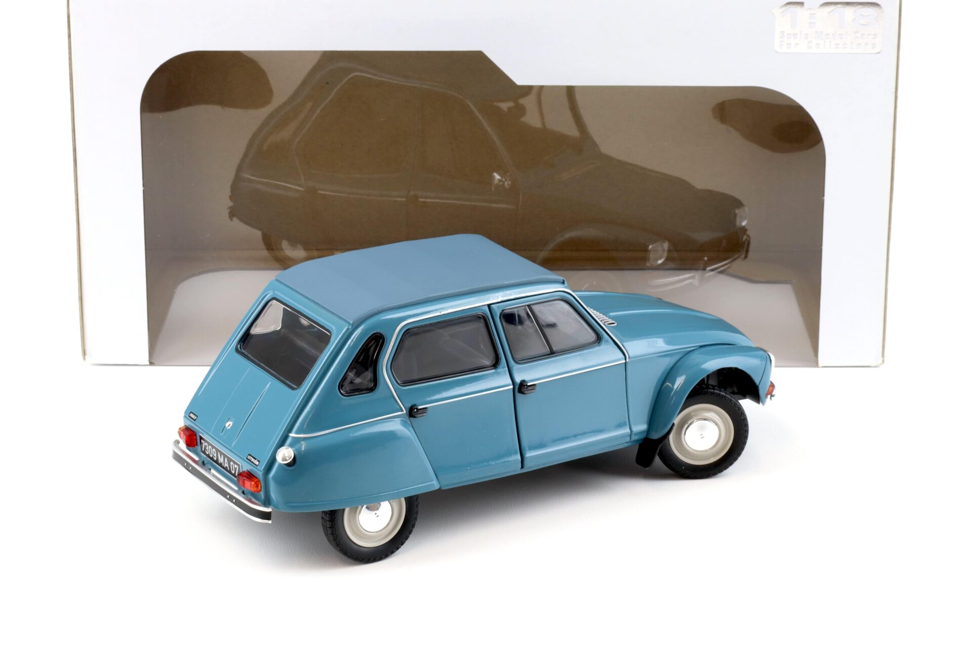 1:18 Solido Citroen Dyane 6 blue