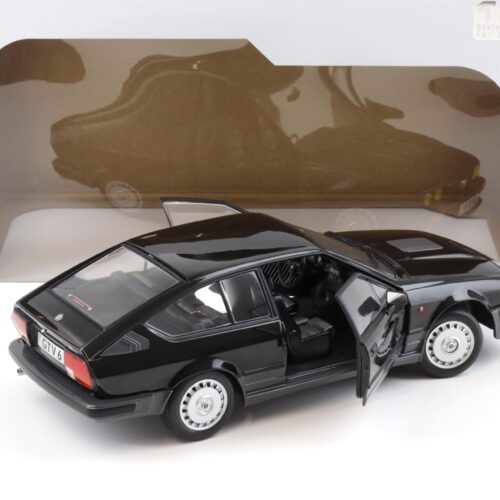 1:18 Solido Alfa Romeo GTV 6 metallic black 1985
