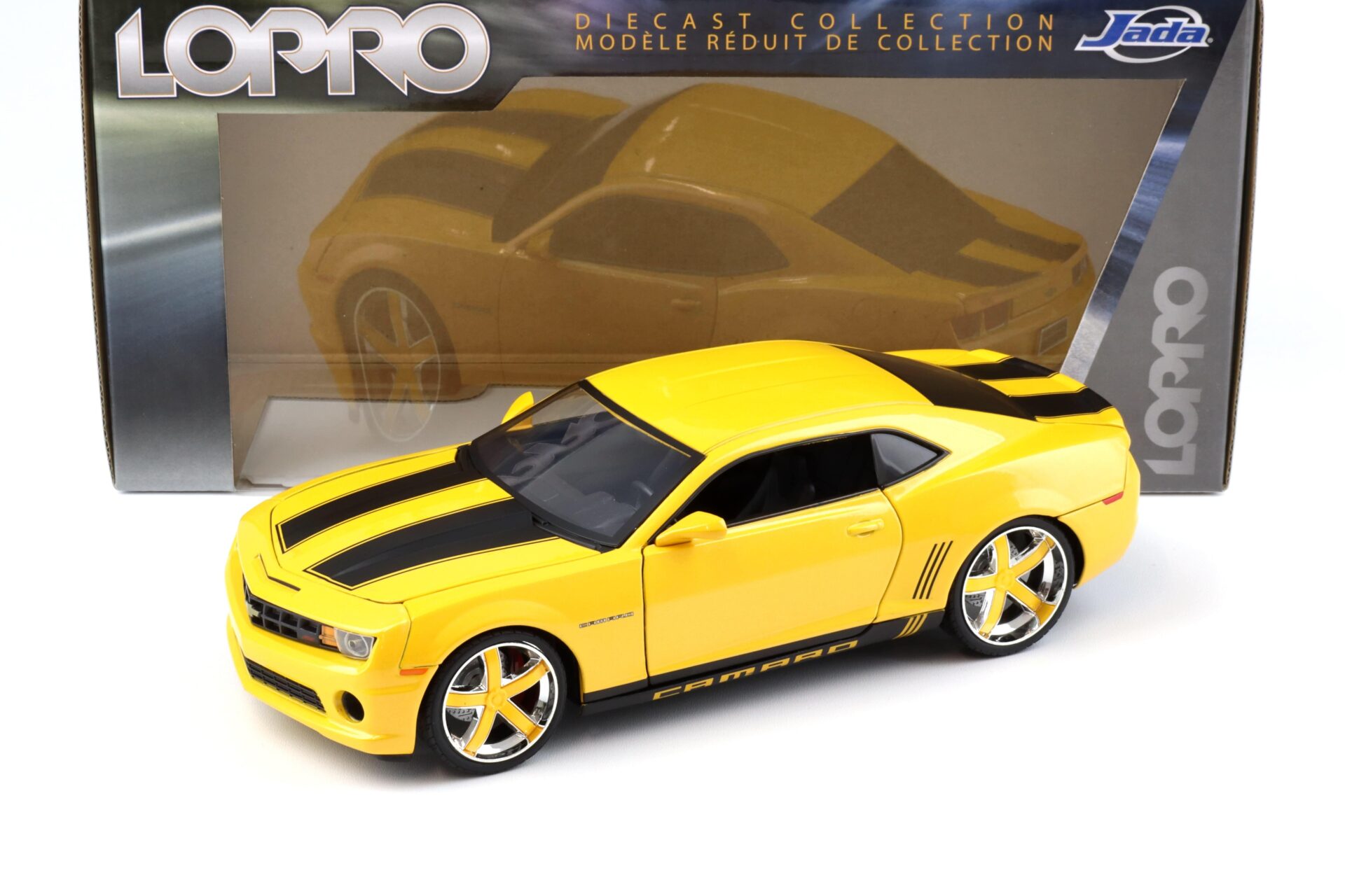 1:18 JADA Toys 2010 Chevrolet Camaro SS Coupe LOPRO metallic yellow/ black stripes