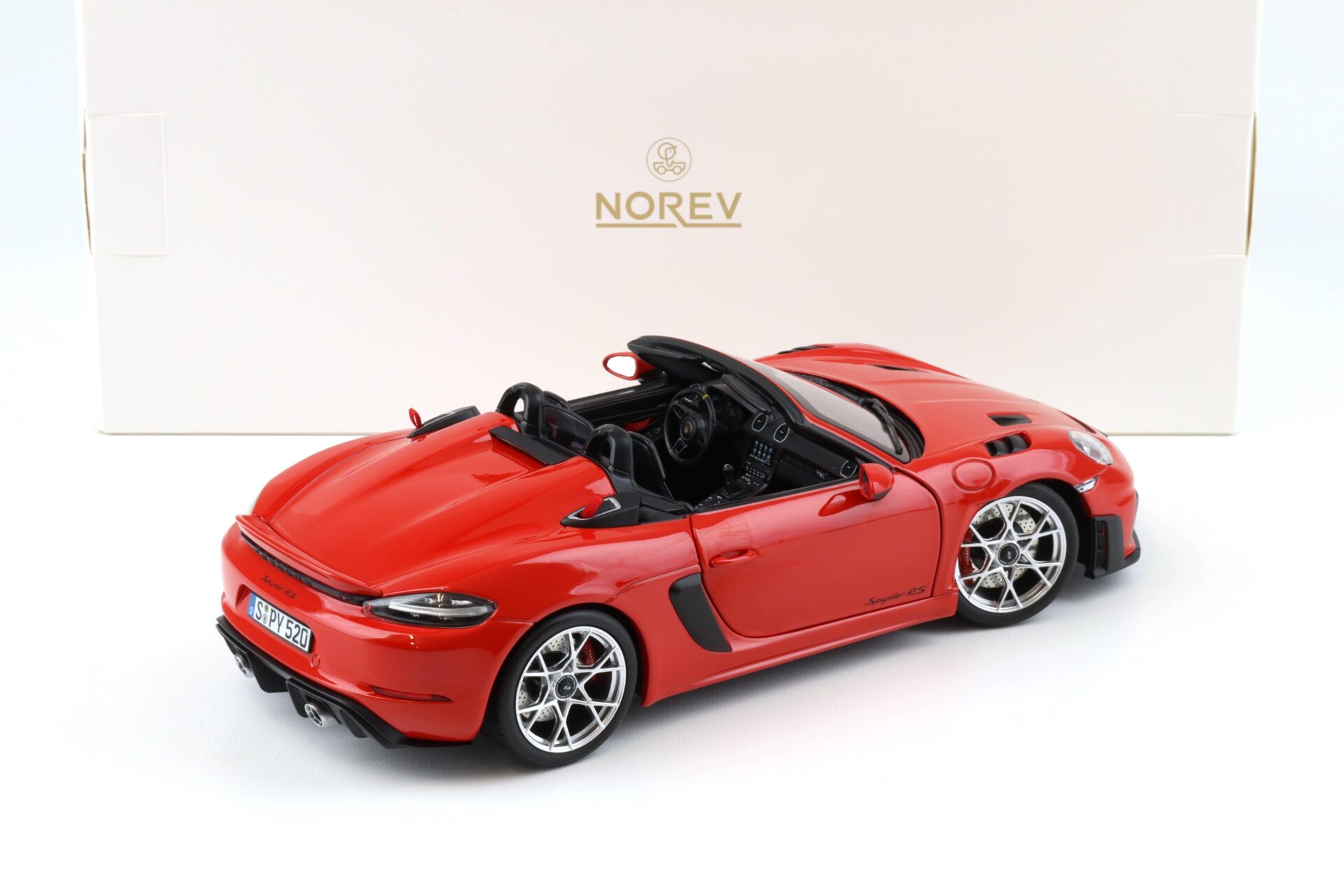 1:18 Norev Porsche 718 Spyder RS 2023 Guards red
