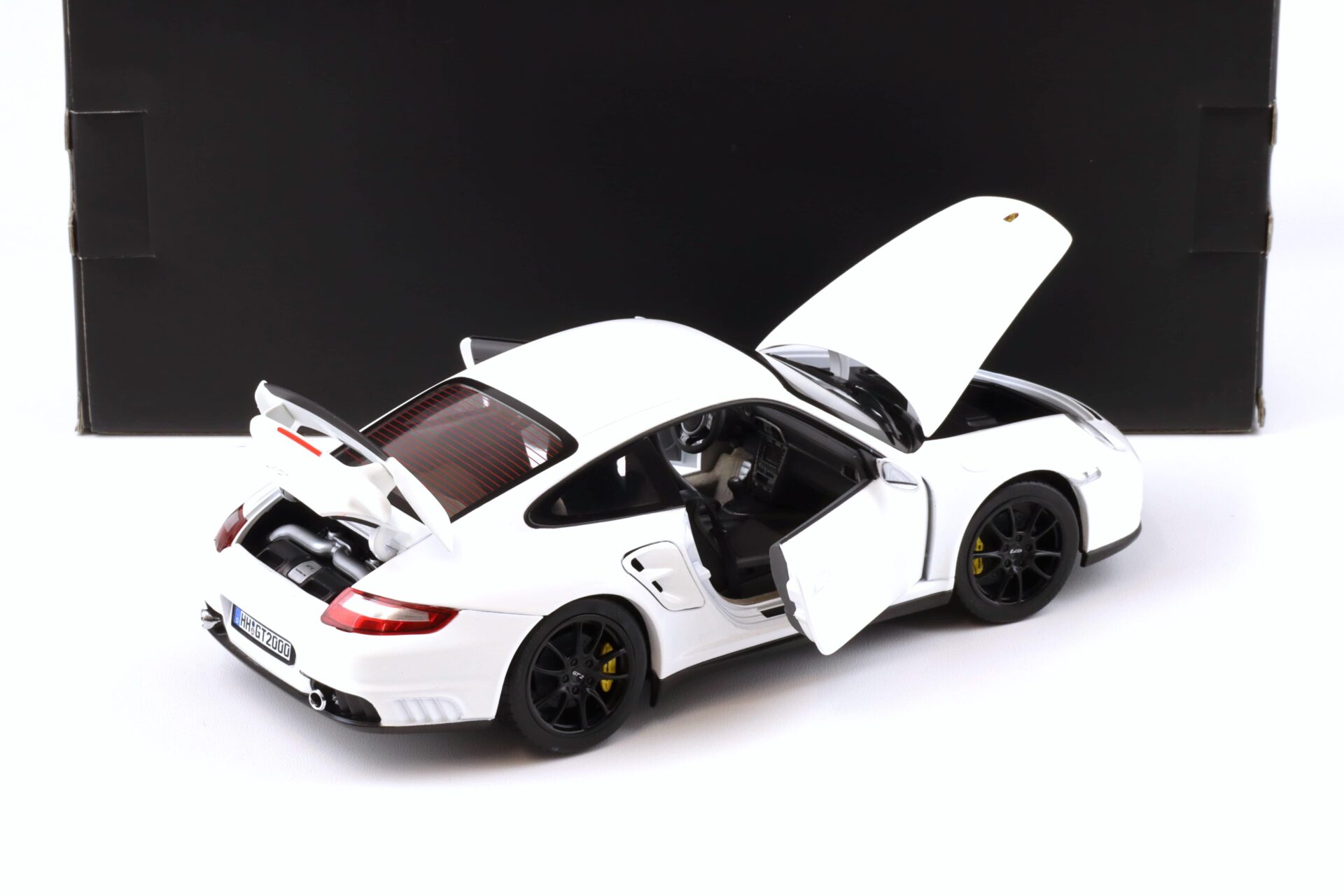 1:18 Norev Porsche 911 997 GT2 Coupe 2007 white 187572