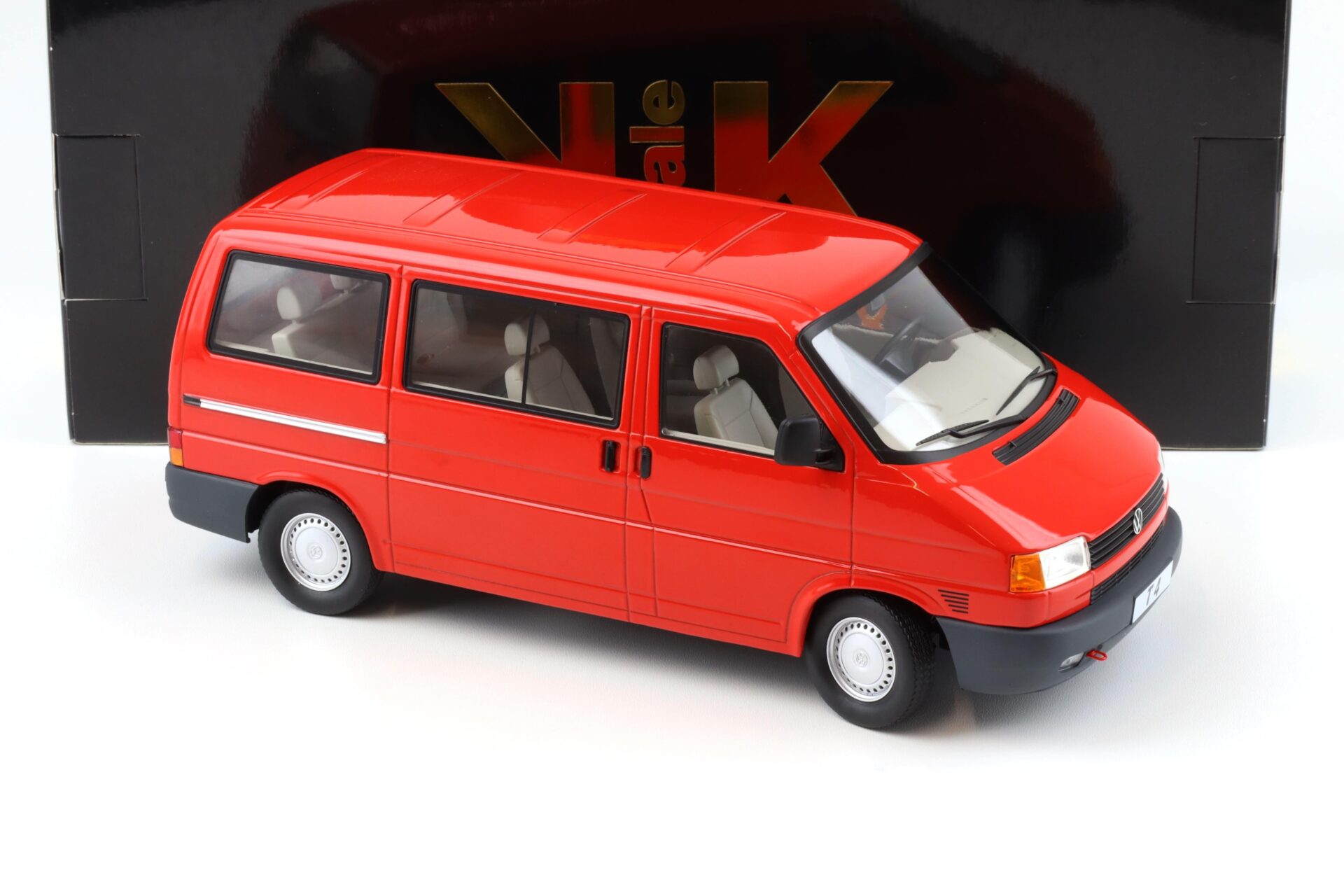 1:18 KK-Scale VW T4 Caravelle Bus 1992 red
