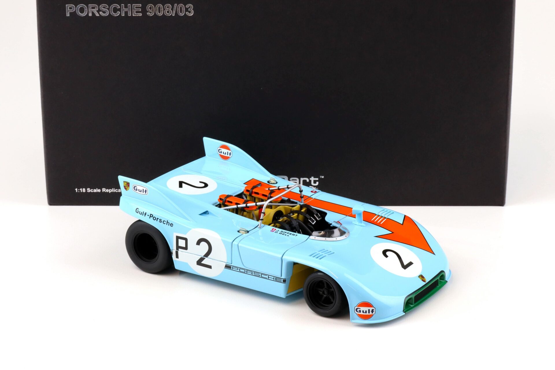1:18 AUTOart Porsche 908/03 Nürburgring 1971 Bell/ Siffert #2 Gulf 87173