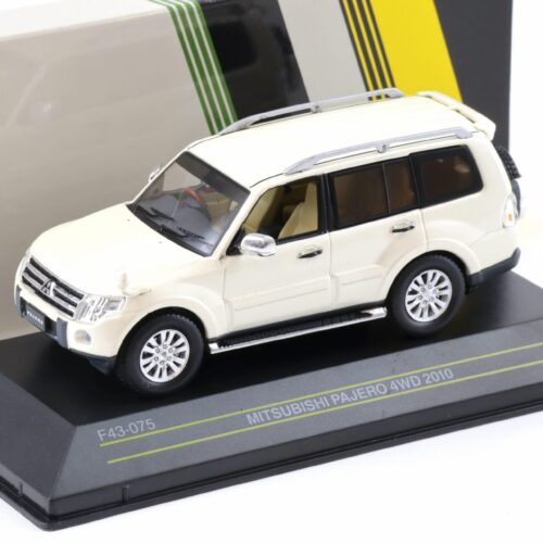 1:43 First43 Mitsubishi Pajero 4WD 2010 pearl white - Image 1
