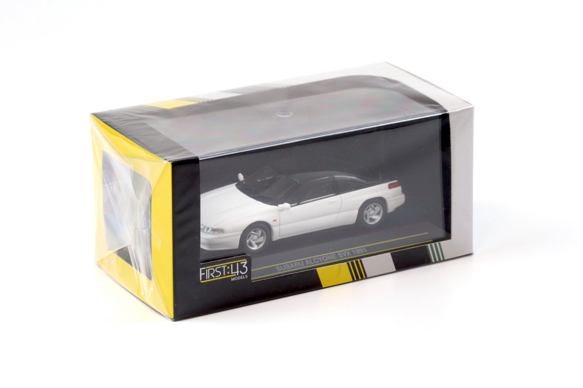 1:43 First43 Subaru Alcyone SVX Coupe 1991 white