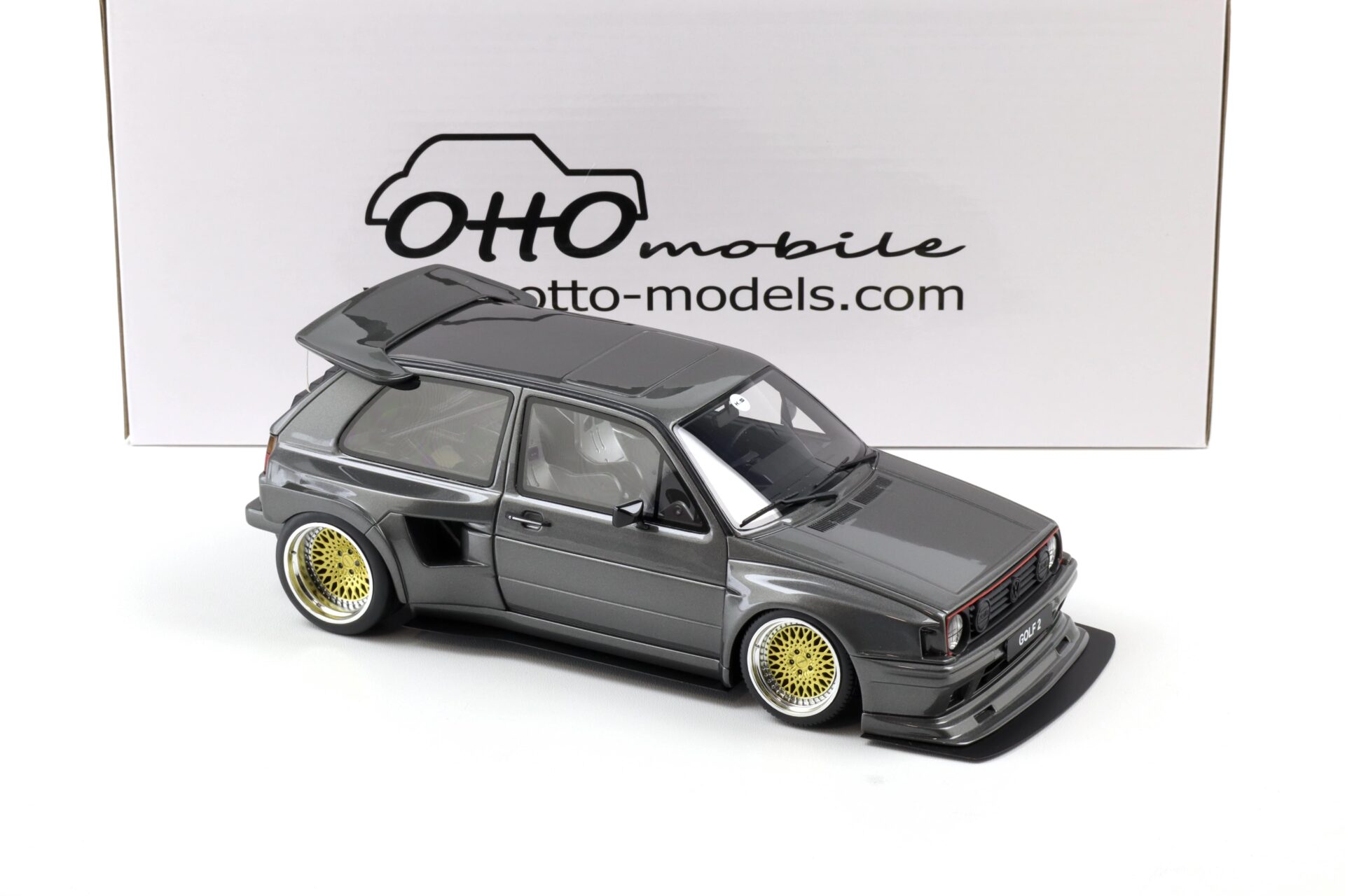 1:18 OTTO mobile OT476 VW Golf II 2 GTI by Kyzyl Saleem Ascot grey metallic 2021