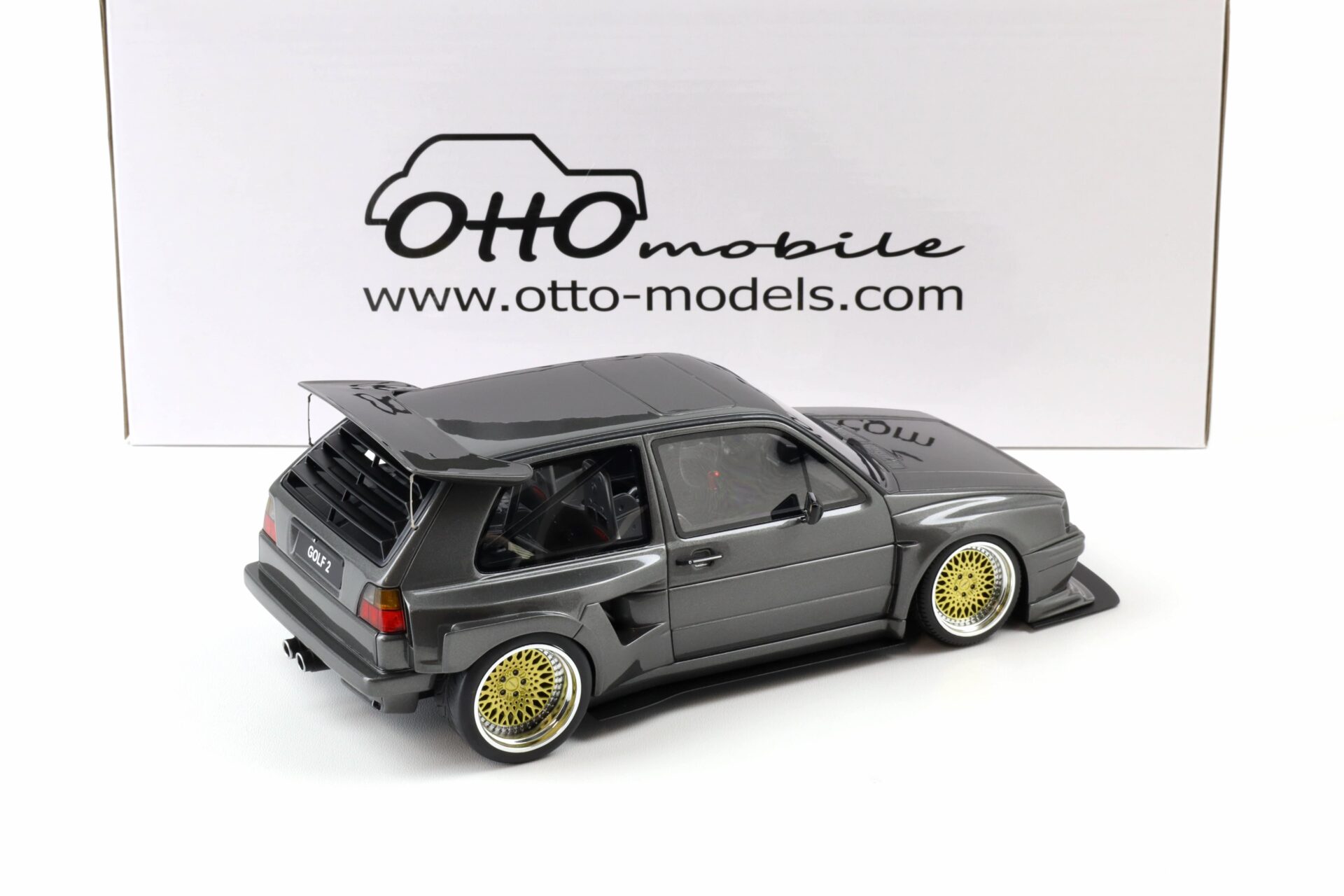1:18 OTTO mobile OT476 VW Golf II 2 GTI by Kyzyl Saleem Ascot grey metallic 2021
