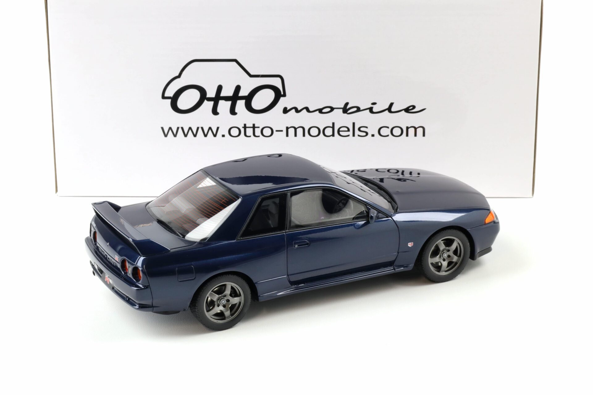 1:18 OTTO mobile OT1199 Nissan Skyline GT-R BNR32 R32 Coupe dark blue 1993