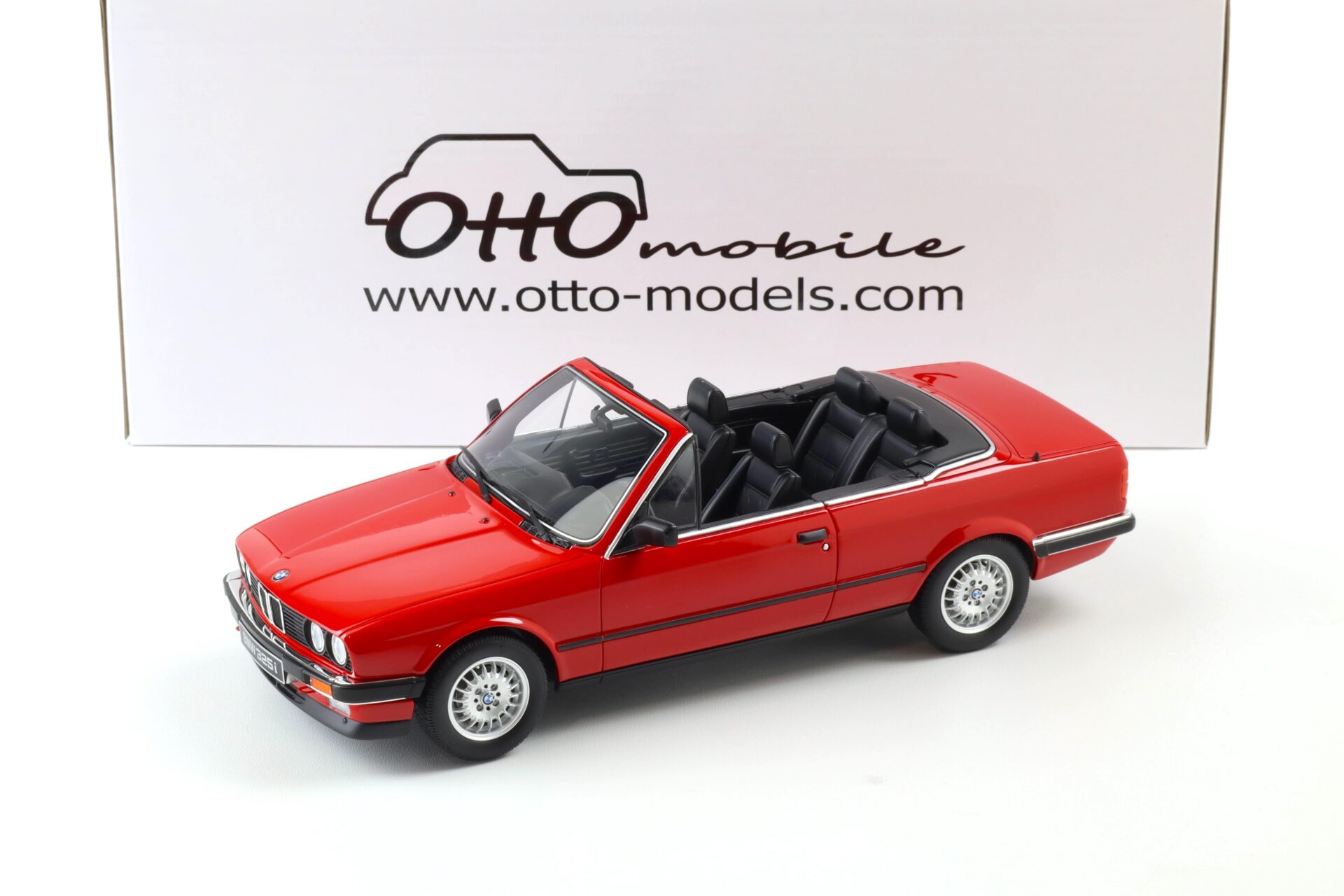 1:18 OTTO mobile OT1194 BMW 325i E30 Convertible Bright red 1986