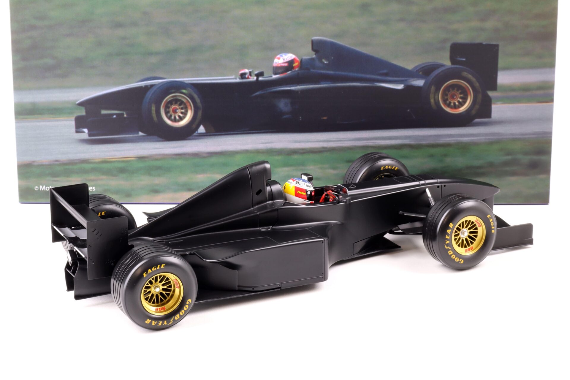 1:12 WERK83 Ferrari F300 Test Fiorano F1 M.Schumacher 1998 matt black