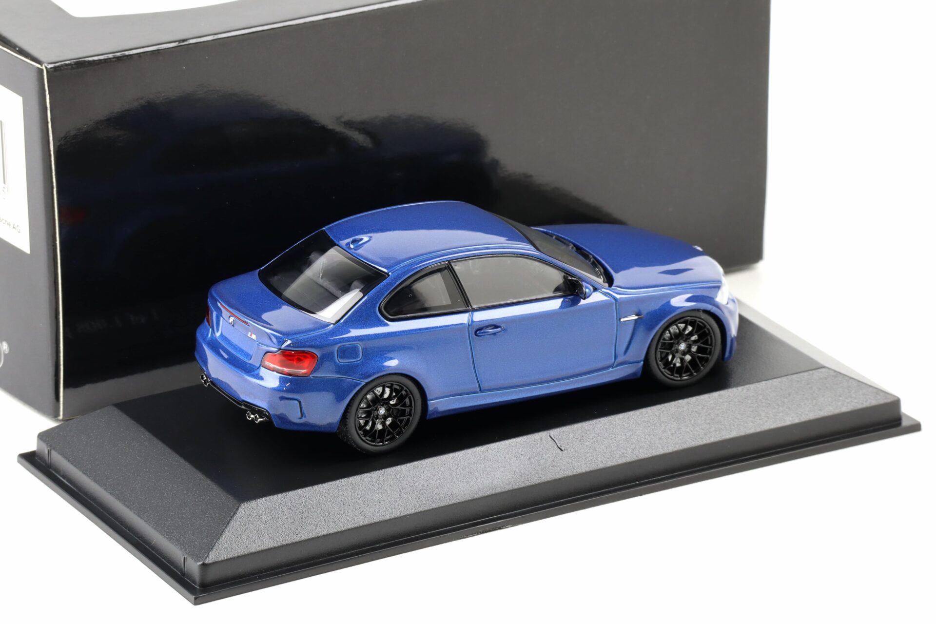 1:43 Minichamps BMW 1er 1 Series M Coupe 2011 Monte Carlo blue metallic