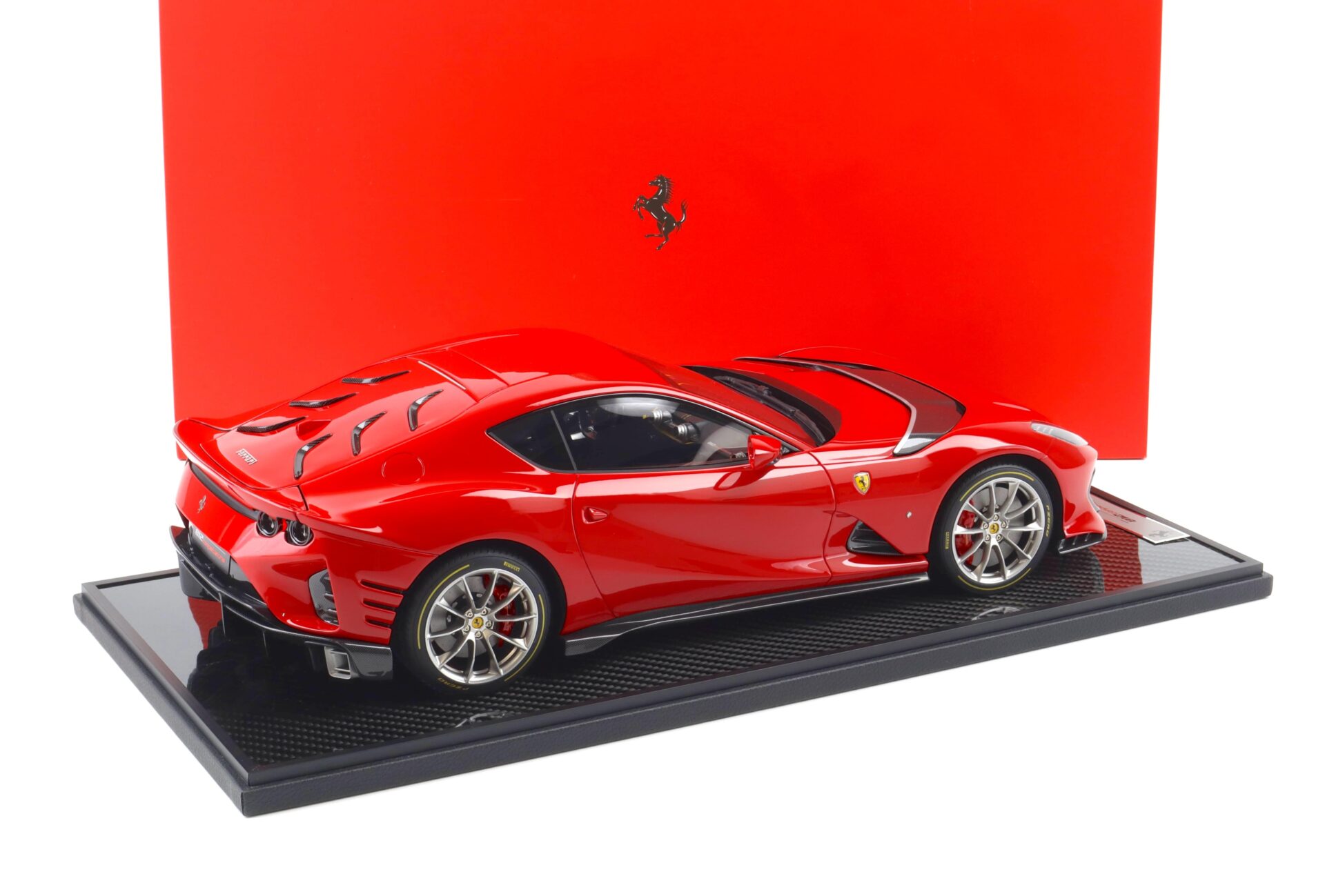 1:12 BBR Ferrari 812 Competizione Rosso Corsa 322 red/ silver details - Limited 100 pcs.