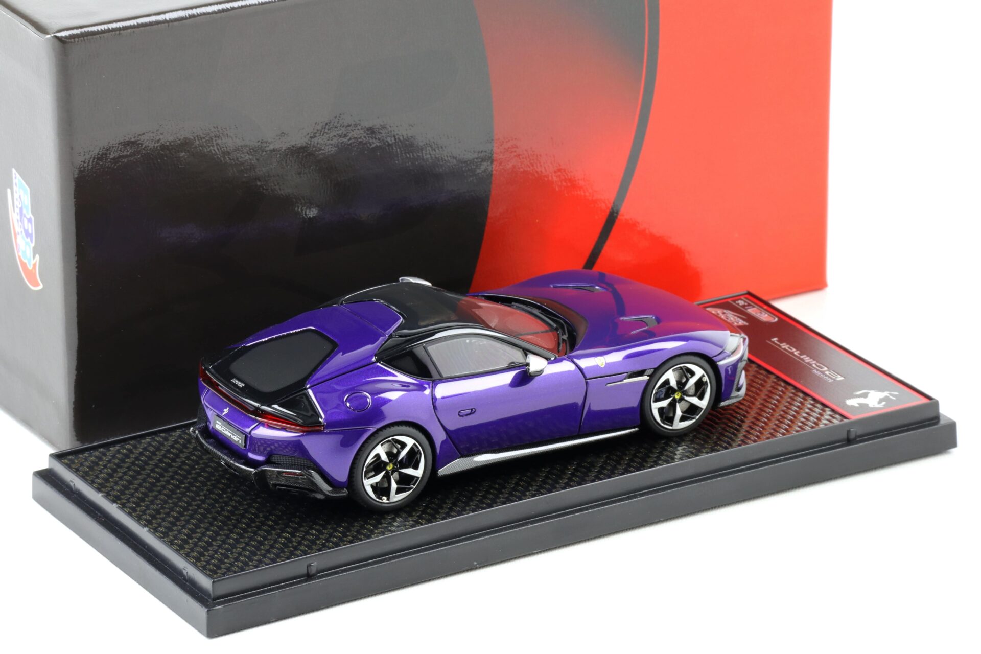 1:43 BBR Ferrari 12Cilindri Coupe Panoramic roof viola al Humaid - Limited 36 pcs.