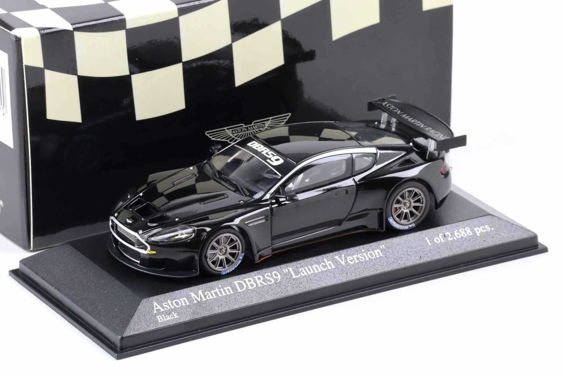 1:43 Minichamps Aston Martin DBRS9 Launch Version 2006 black