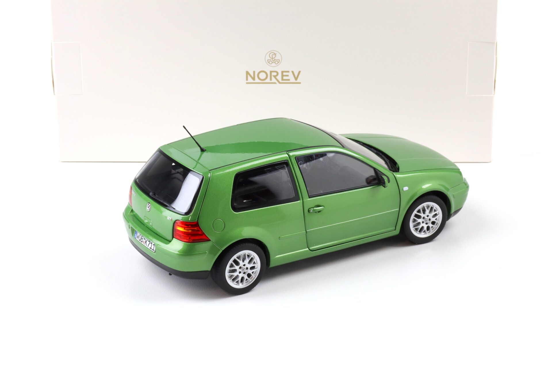 1:18 Norev VW Golf 4 IV GTI 1998 Cosmic green metallic 188571