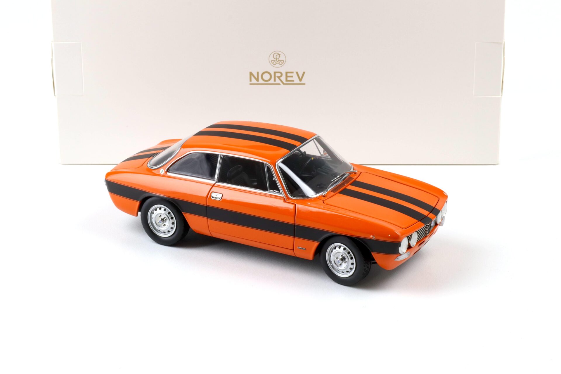 1:18 Norev Alfa Romeo 2000 GTV Coupe 1973 Fast & Furious 1973 orange/ black stripes