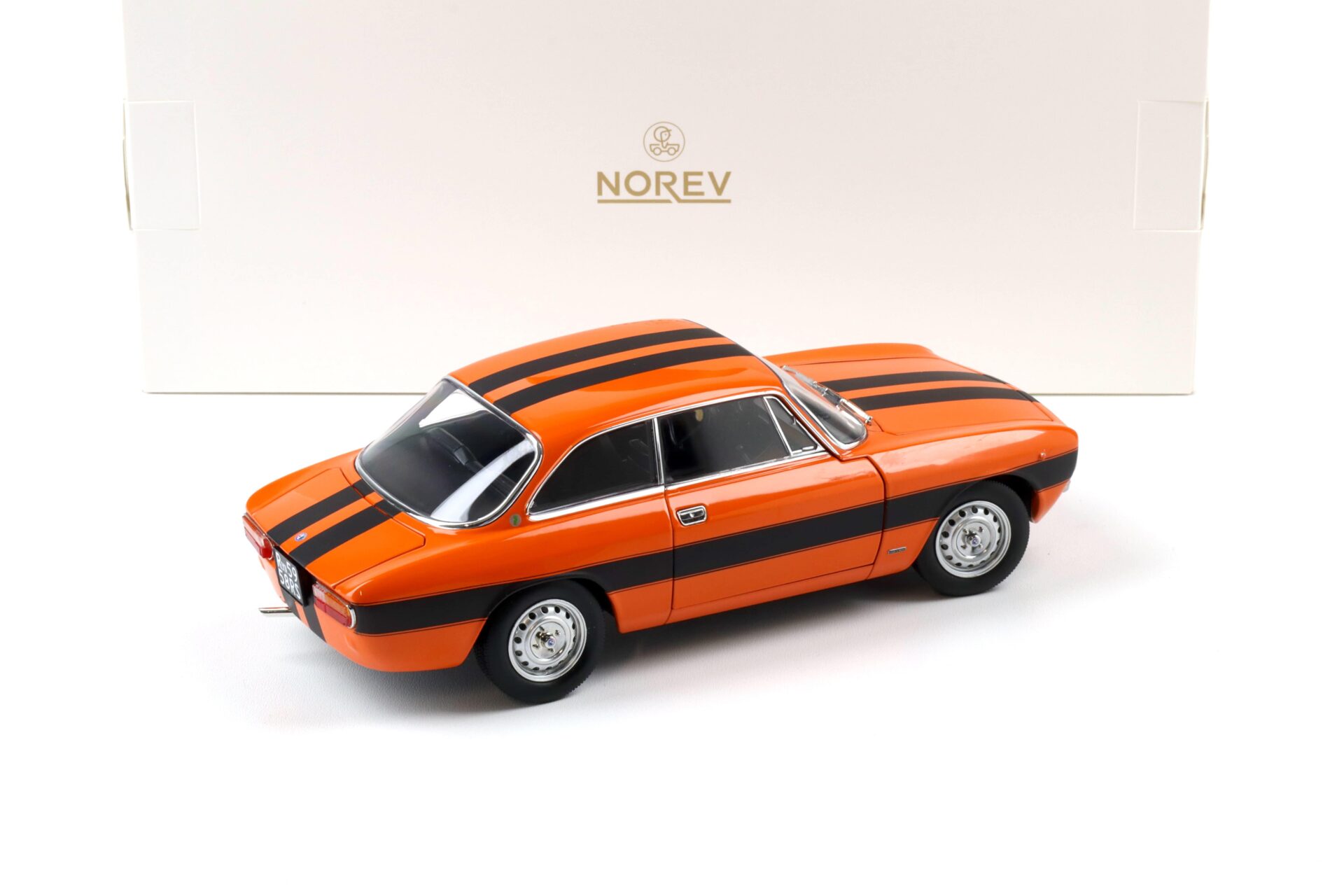 1:18 Norev Alfa Romeo 2000 GTV Coupe 1973 Fast & Furious 1973 orange/ black stripes