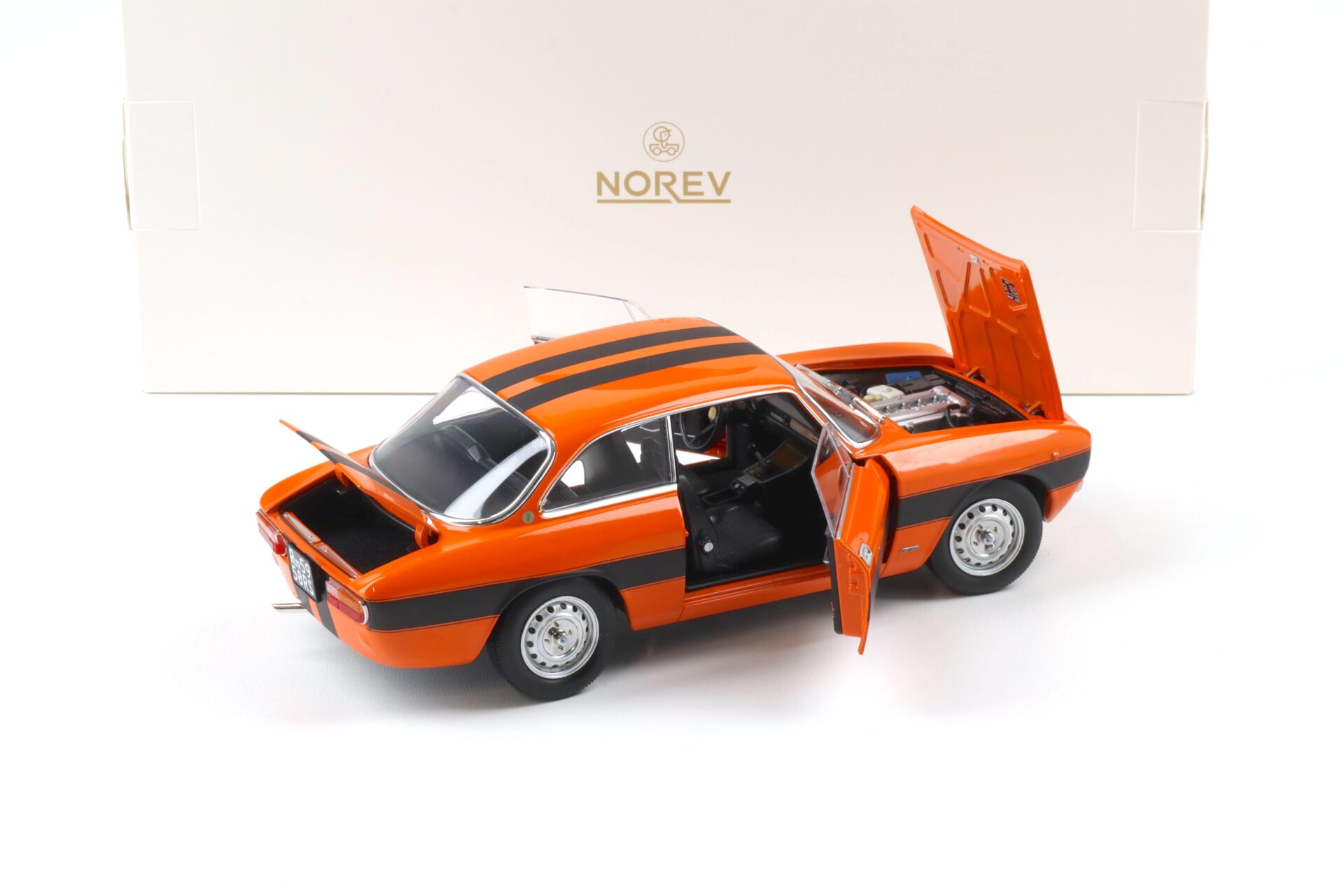 1:18 Norev Alfa Romeo 2000 GTV Coupe 1973 Fast & Furious 1973 orange/ black stripes