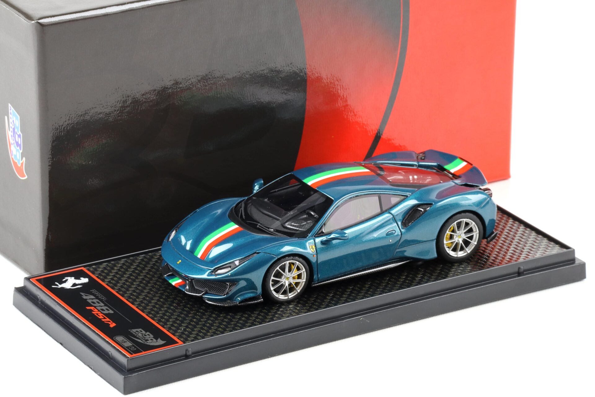 1:43 BBR Ferrari 488 Pista Coupe Blu Capri/ Italian stripe - Limited 30 pcs.