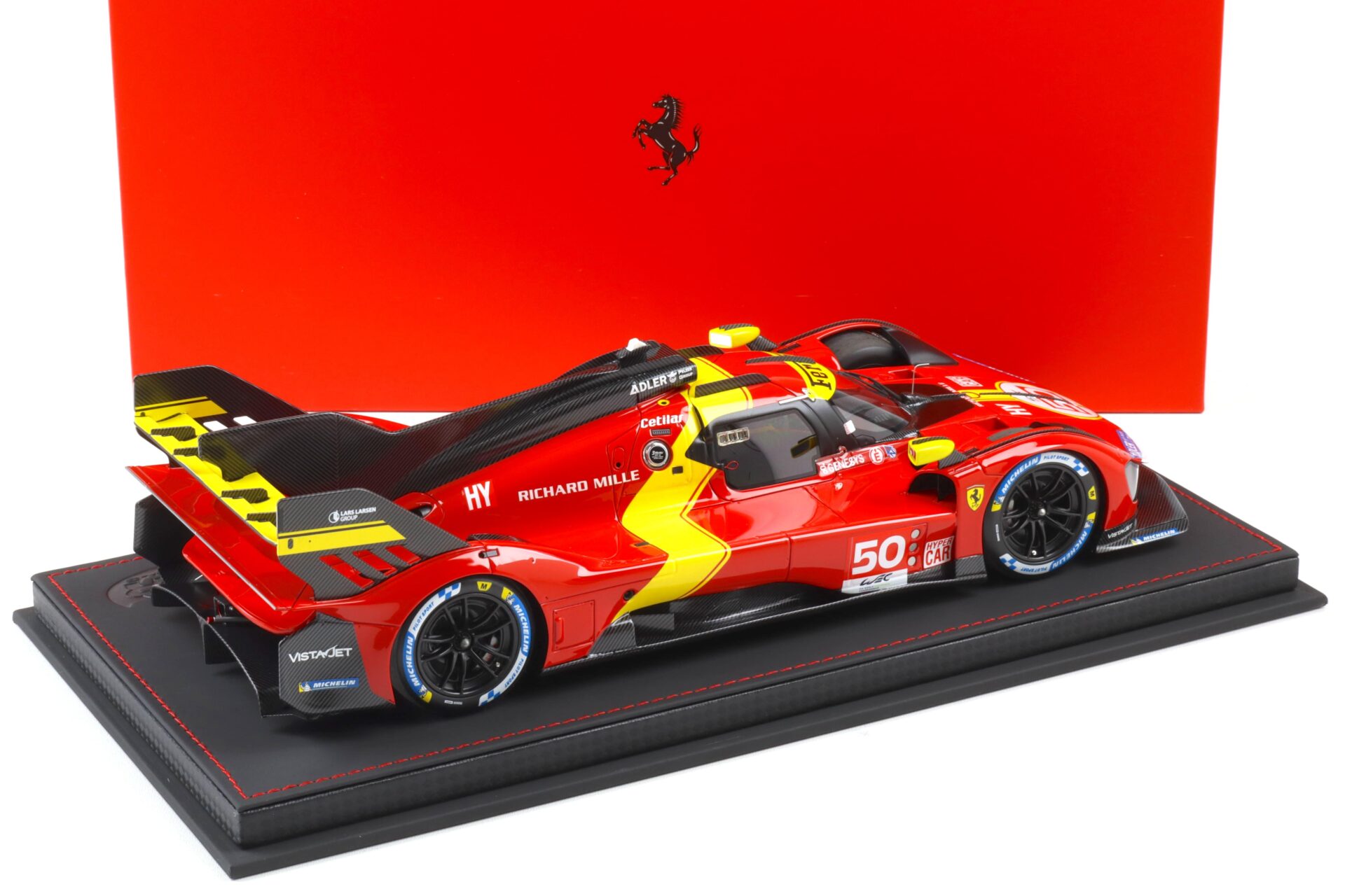1:18 BBR Ferrari 499P Winner Le Mans 23-24-25 Special red with Showcase