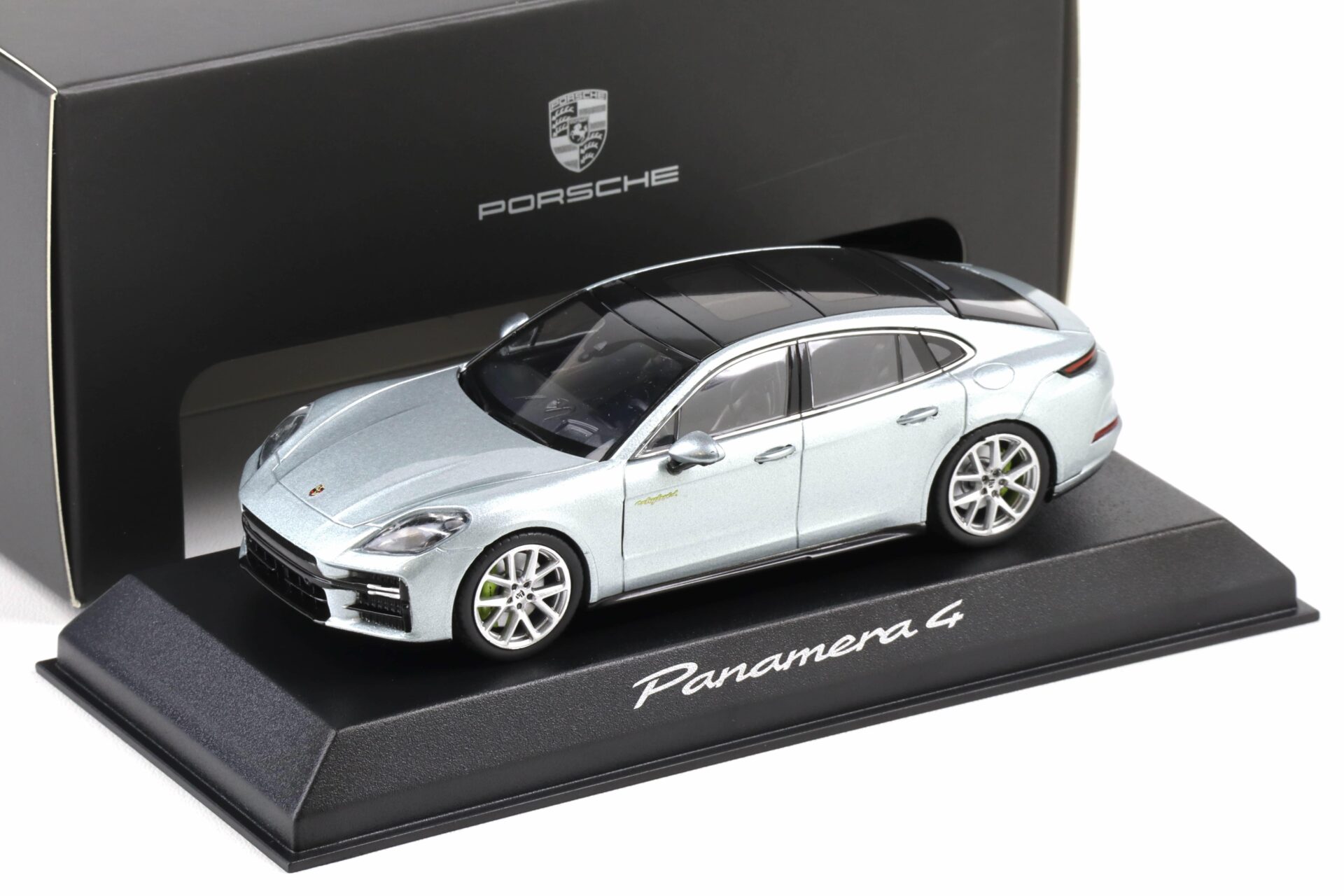 1:43 Norev Porsche Panamera 4 E-Hybrid (G3) dolomit silver WAP DEALER