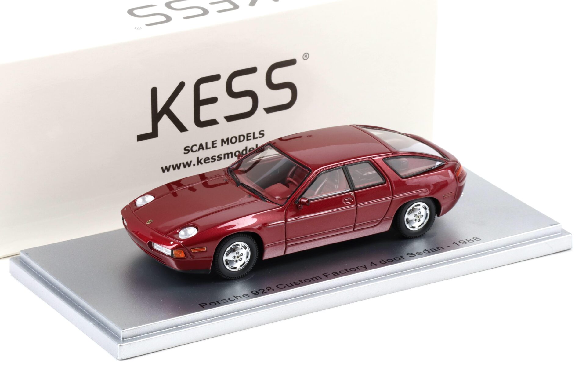 1:43 Kess Model Porsche 928 Custom Factory 4 door Sedan 1986 red metallic
