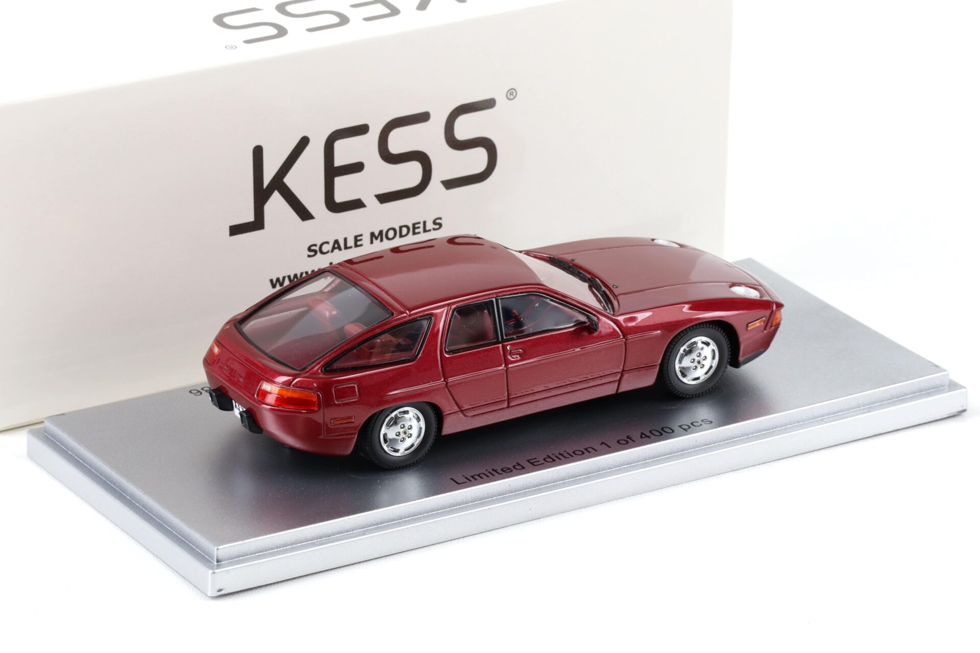 1:43 Kess Model Porsche 928 Custom Factory 4 door Sedan 1986 red metallic