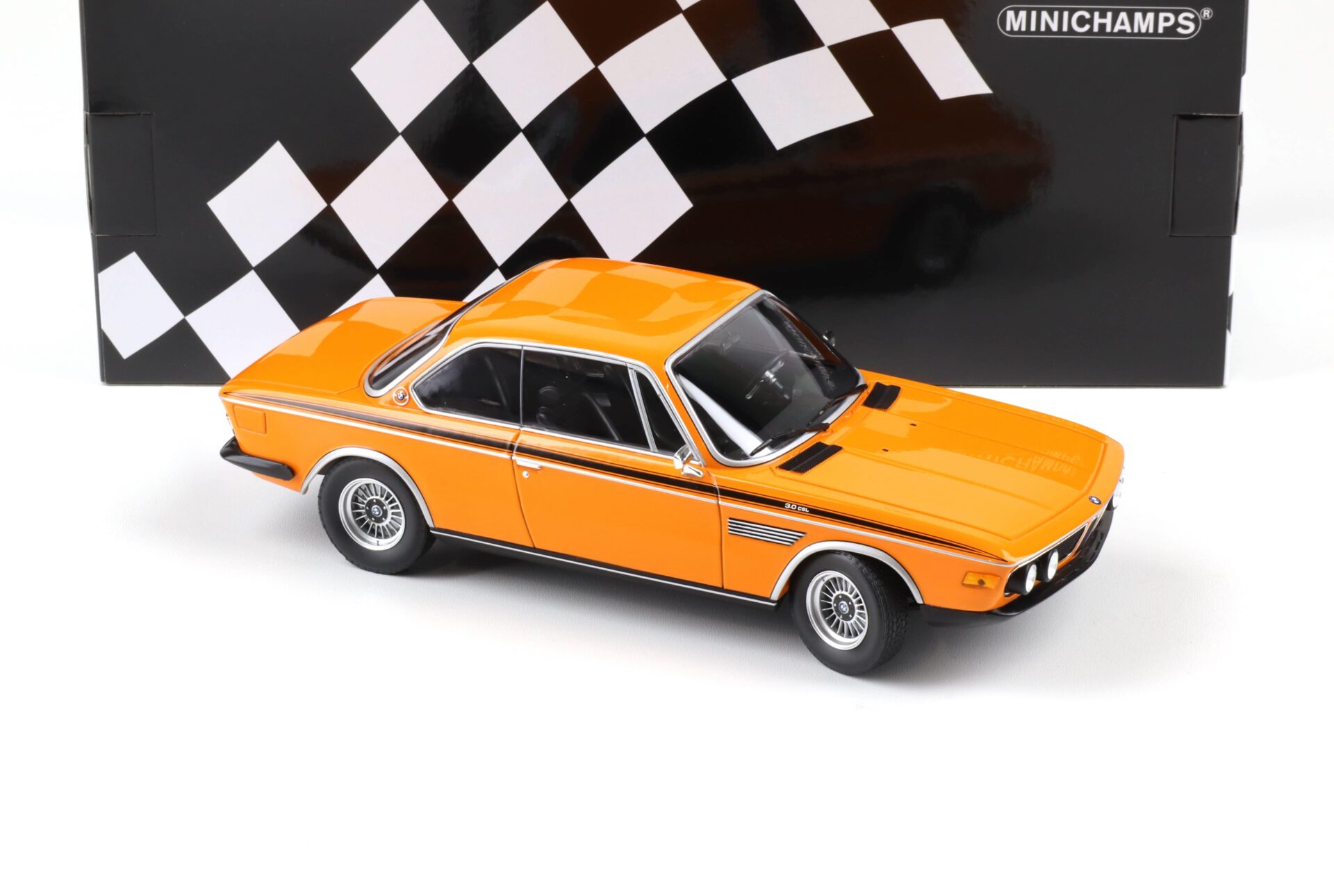 1:18 Minichamps BMW 3.0 CSL Coupe E9 orange 1971