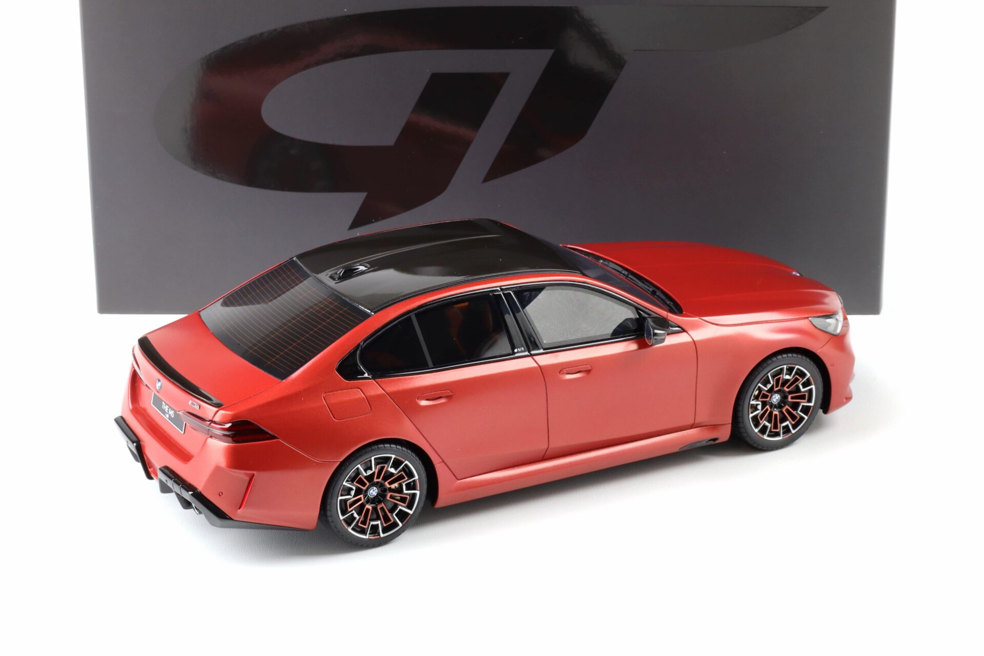 1:18 GT Spirit GT966 BMW M5 (G90) Limousine 2025 Pebble Beach frozen orange metallic