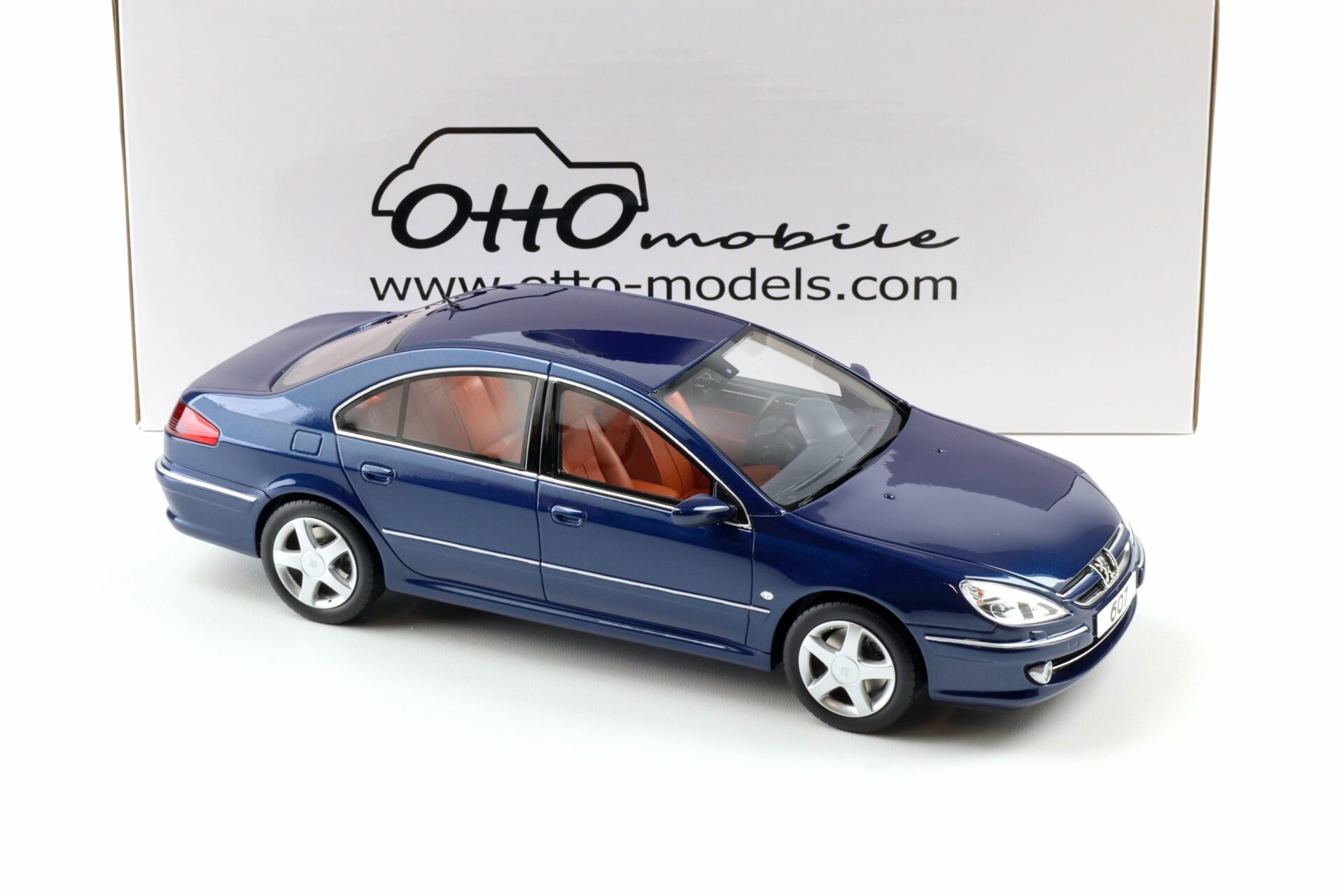 1:18 OTTO mobile OT485 Peugeot 607 3.0 V6 Limousine Phase 2 Montebello blue 2008