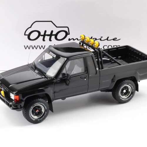1:18 OTTO mobile OT481 Toyota Hilux SR5 Back to the Future Glossy black 1985