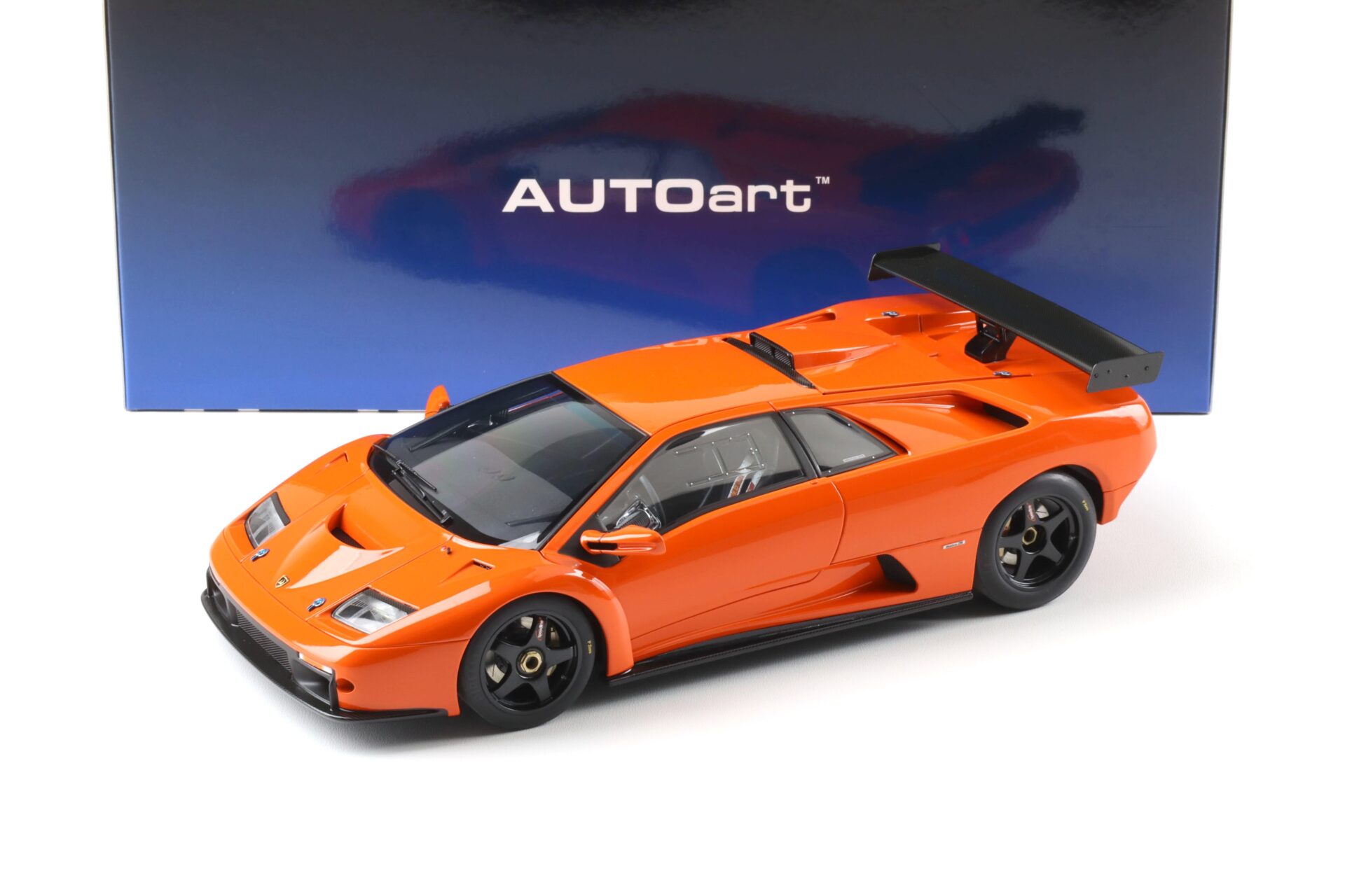 1:18 AUTOart Lamborghini Diablo GT-R Coupe 1999 Arancio Ishtar 79139