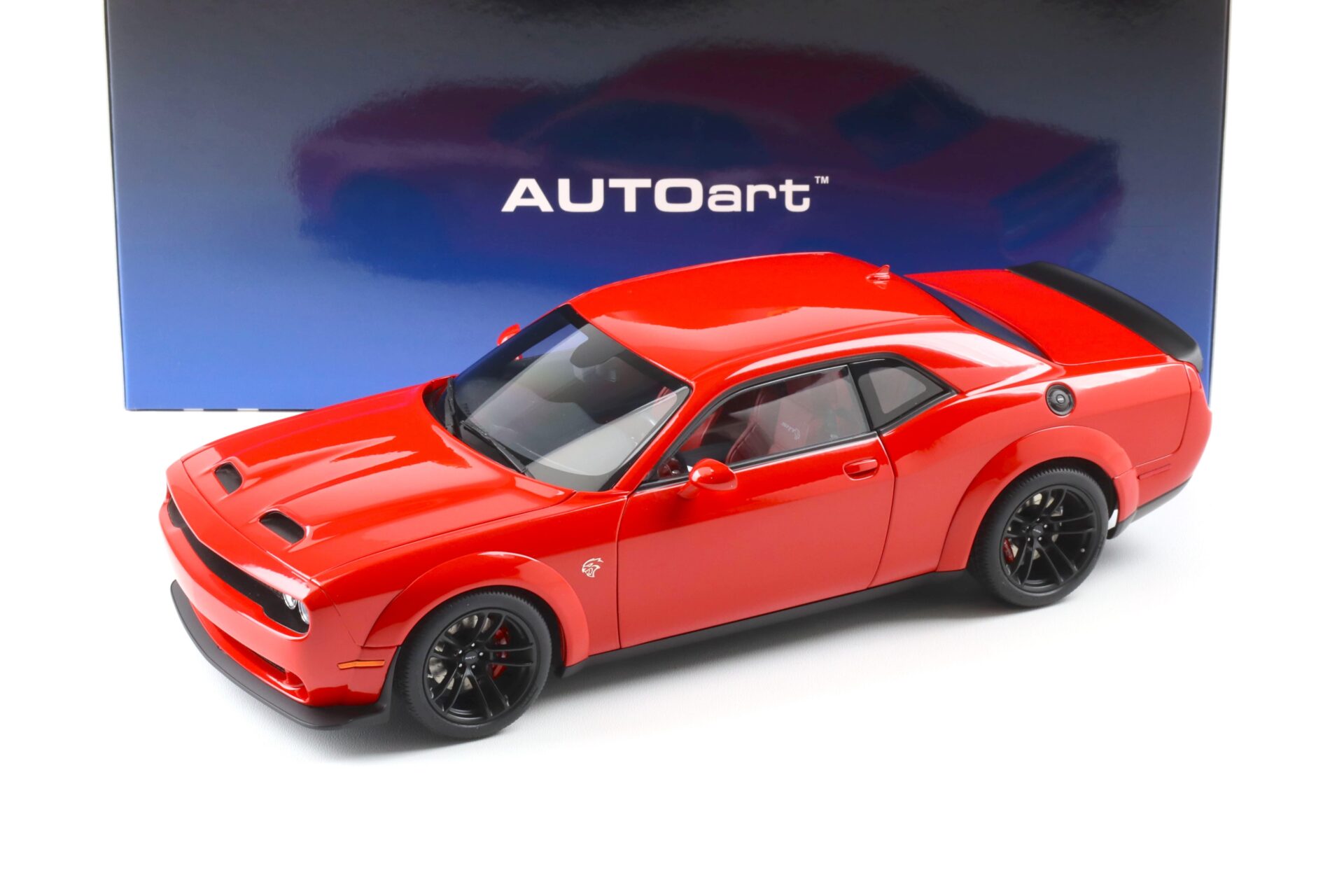 1:18 AUTOart Dodge Challenger SRT Jailbreak 2022 Tor red 71764