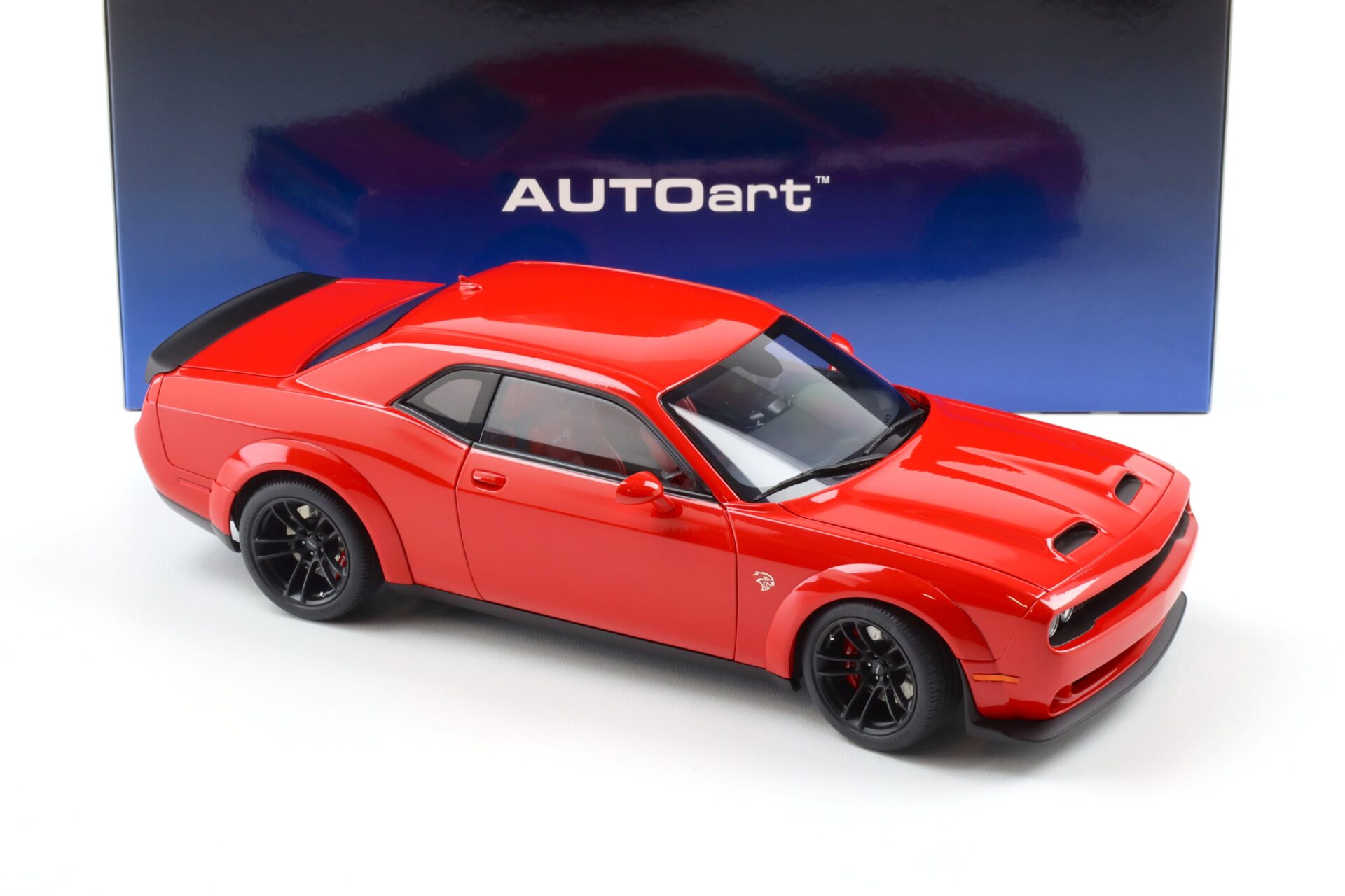 1:18 AUTOart Dodge Challenger SRT Jailbreak 2022 Tor red 71764