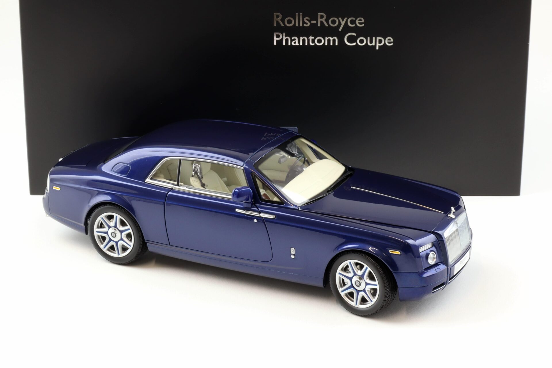 1:18 Kyosho Rolls Royce Phantom Coupe Metropolitan blue metallic KS08862BLM
