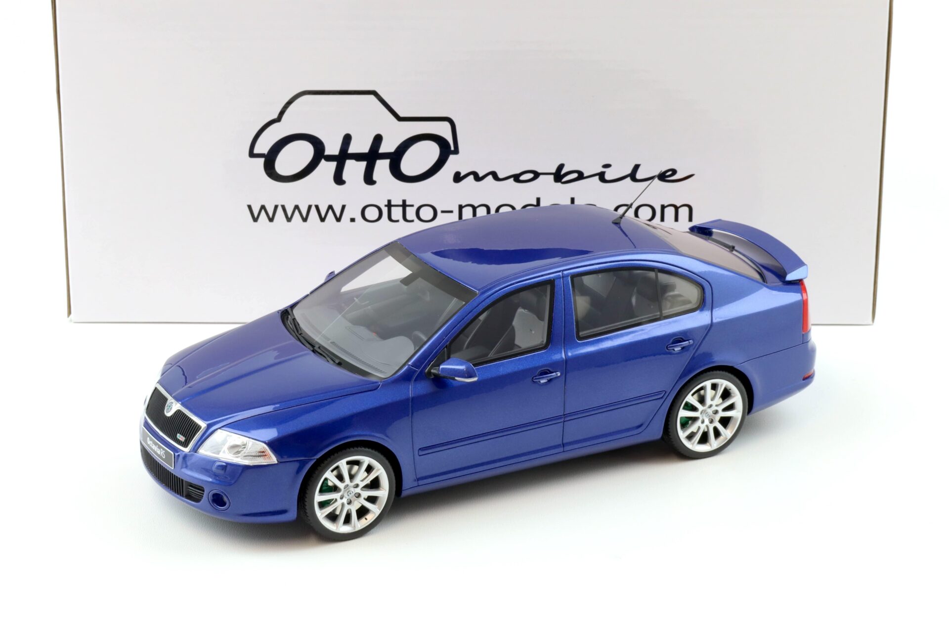 1:18 OTTO mobile OT478 Skoda Octavia RS 2.0 TFSI Limousine Race blue metallic 2006