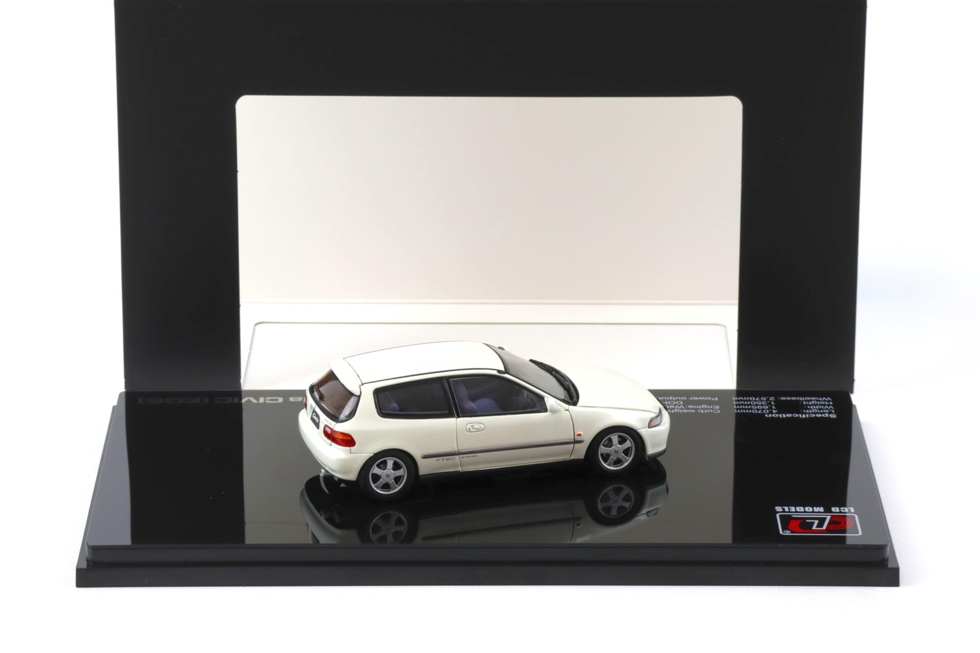 1:43 LCD Models Honda Civic SiR II (EG6) VTEC 1993 white LCD43010-WH