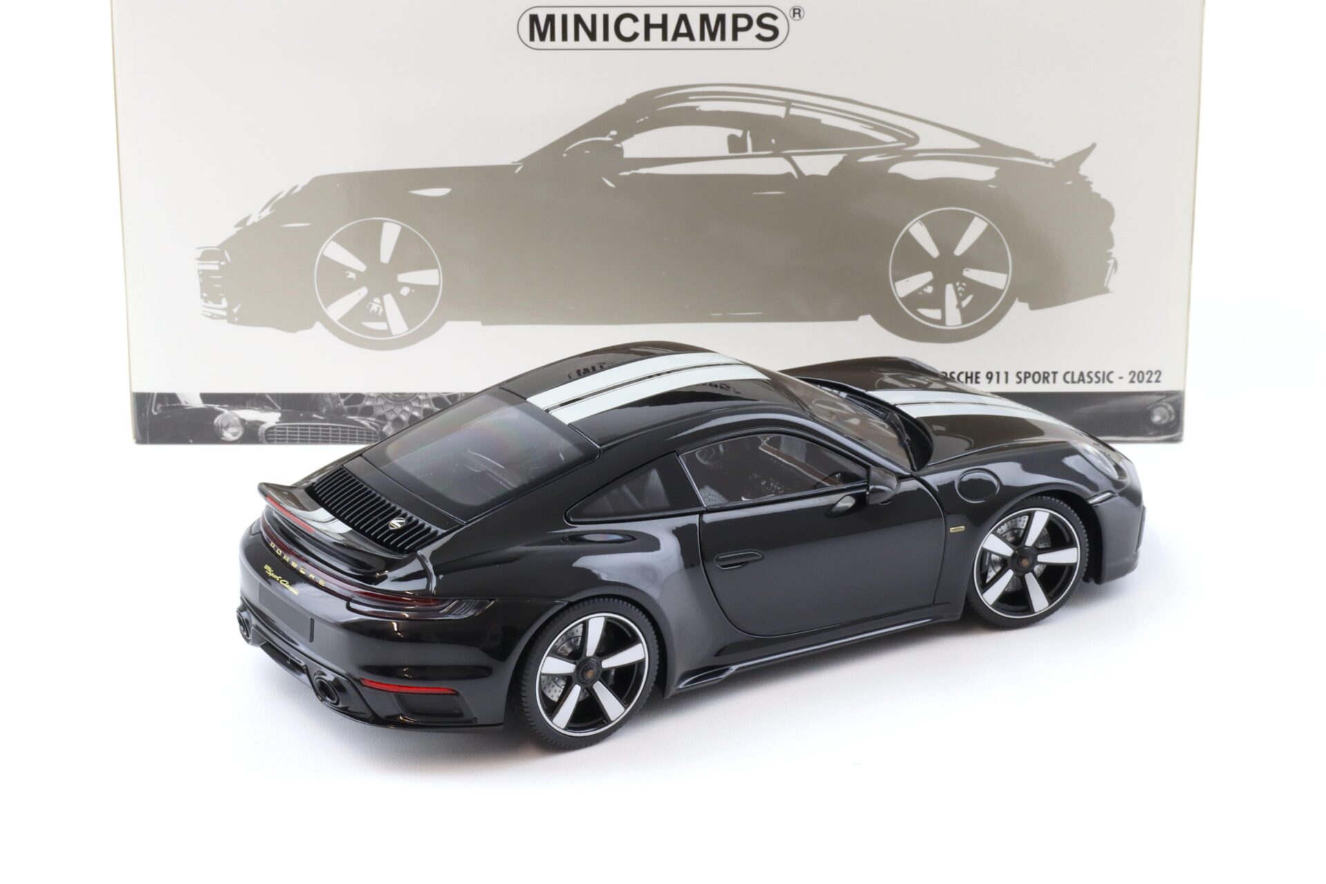 1:18 Minichamps Porsche 911 992 Sport Classic Coupe 2022 black
