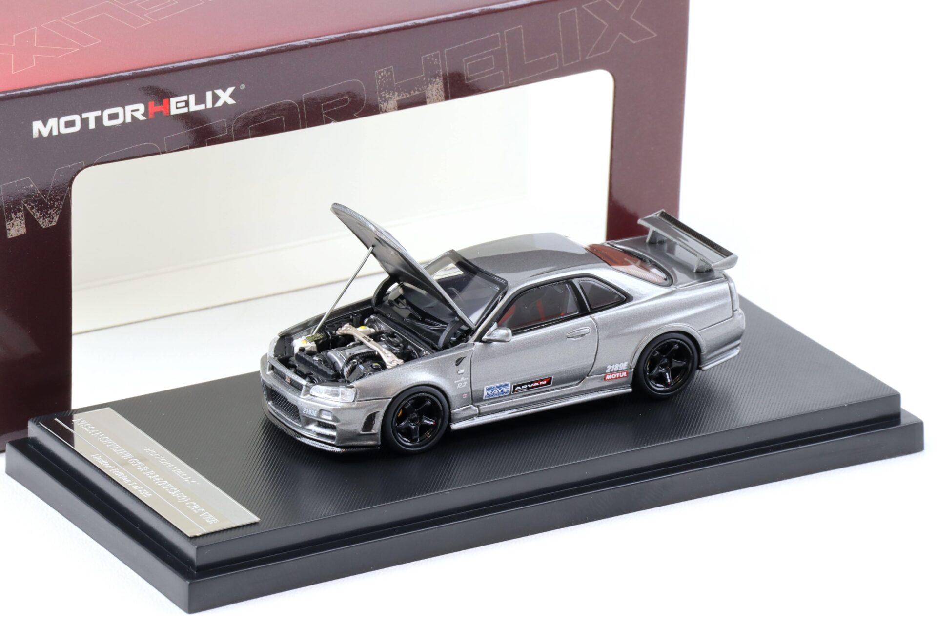 1:64 Motorhelix Nissan Skyline GT-R R34 Nismo CRS Gun metallic M63422B