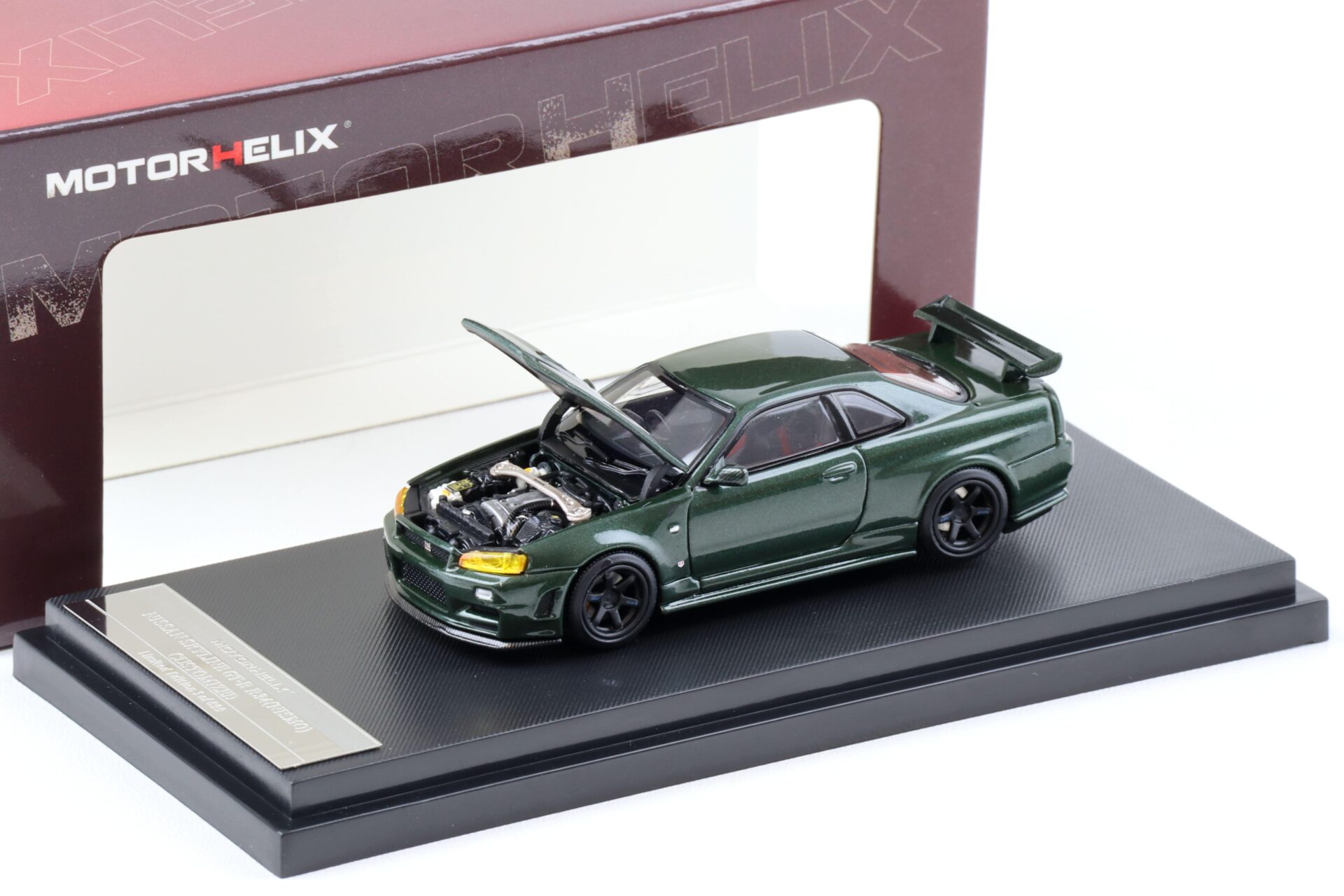 1:64 Motorhelix Nissan Skyline GT-R R34 Nismo CRS dark green M63421