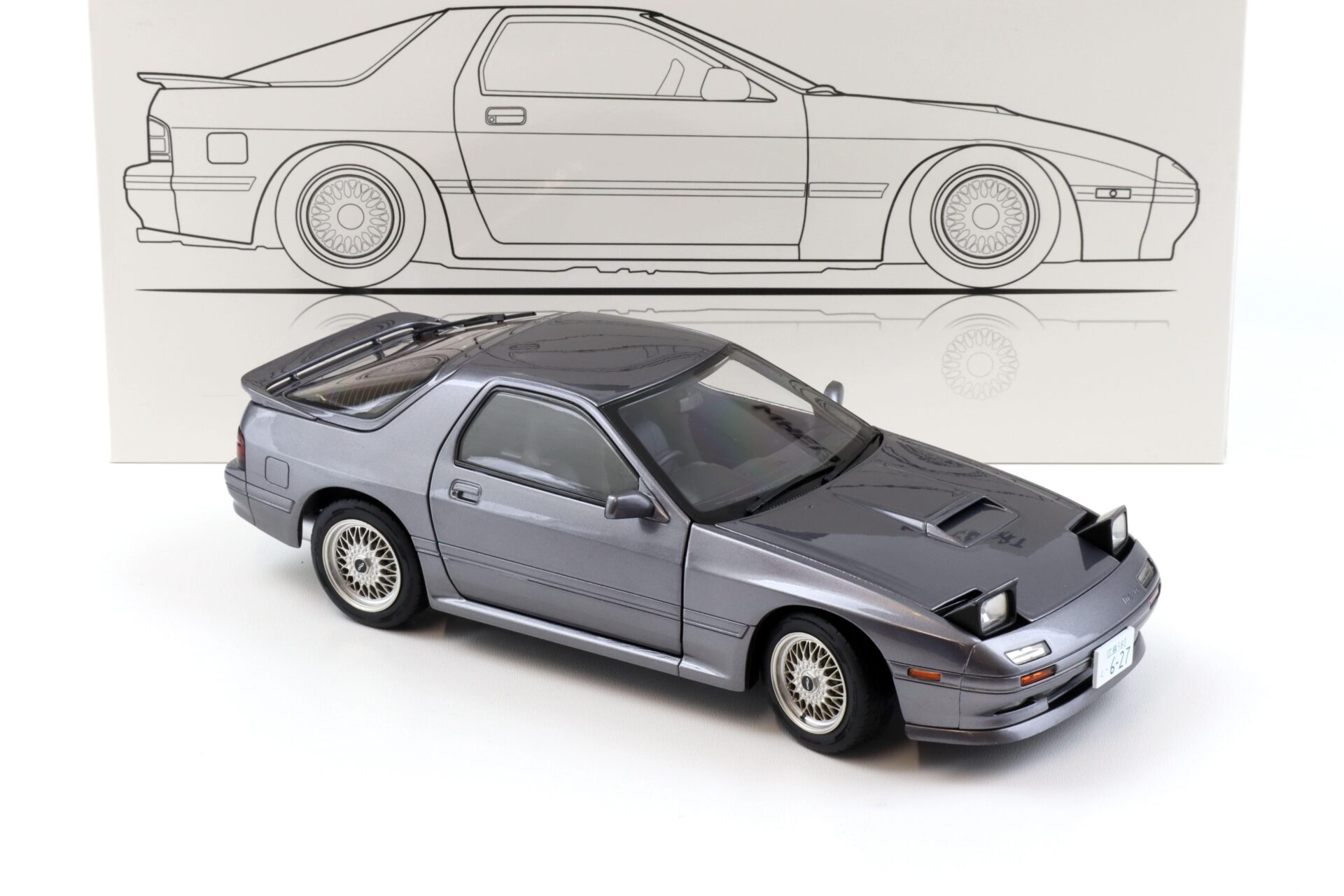 1:18 WHELART Mazda Savanna RX-7 FC3S Coupe grey metallic