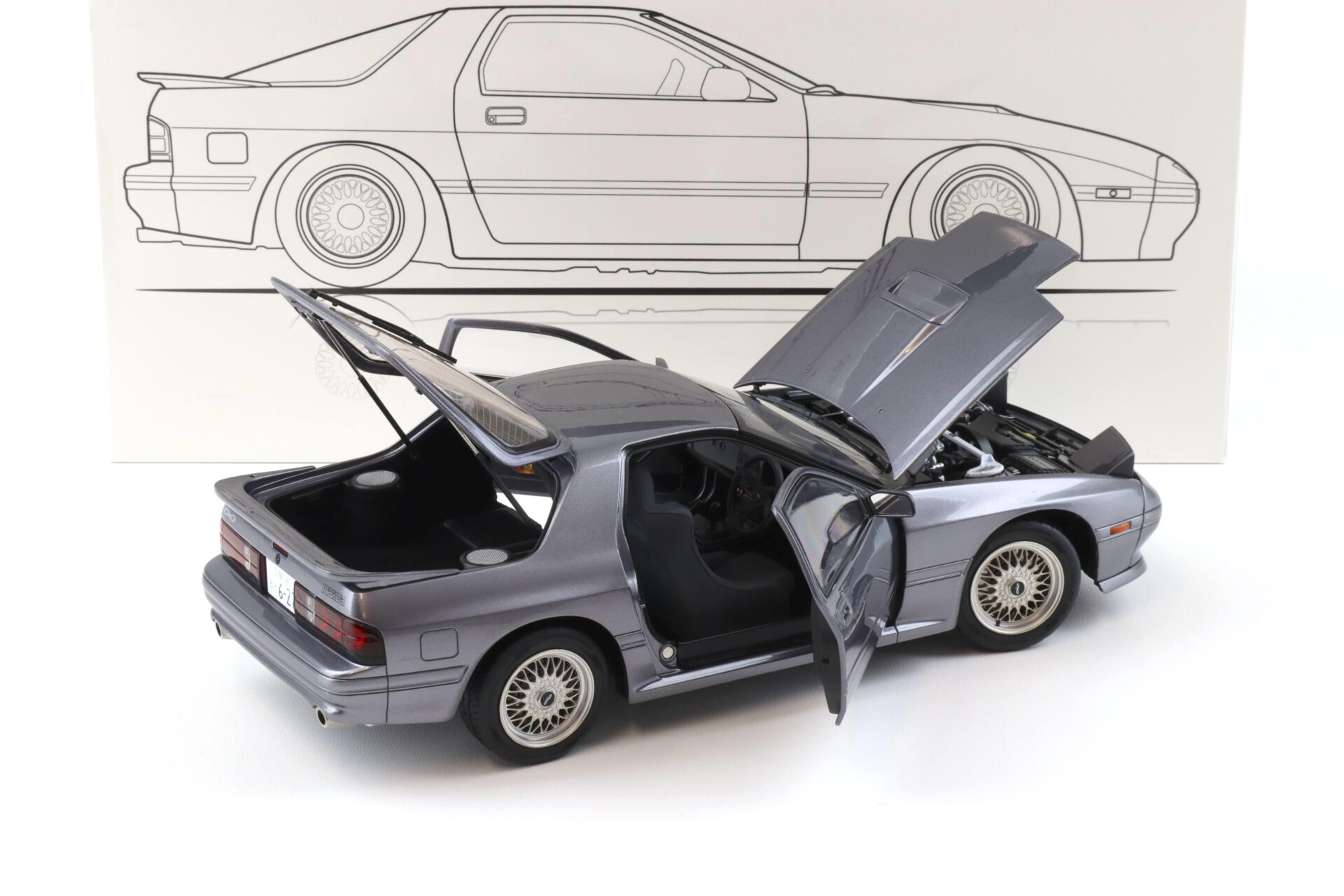 1:18 WHELART Mazda Savanna RX-7 FC3S Coupe grey metallic