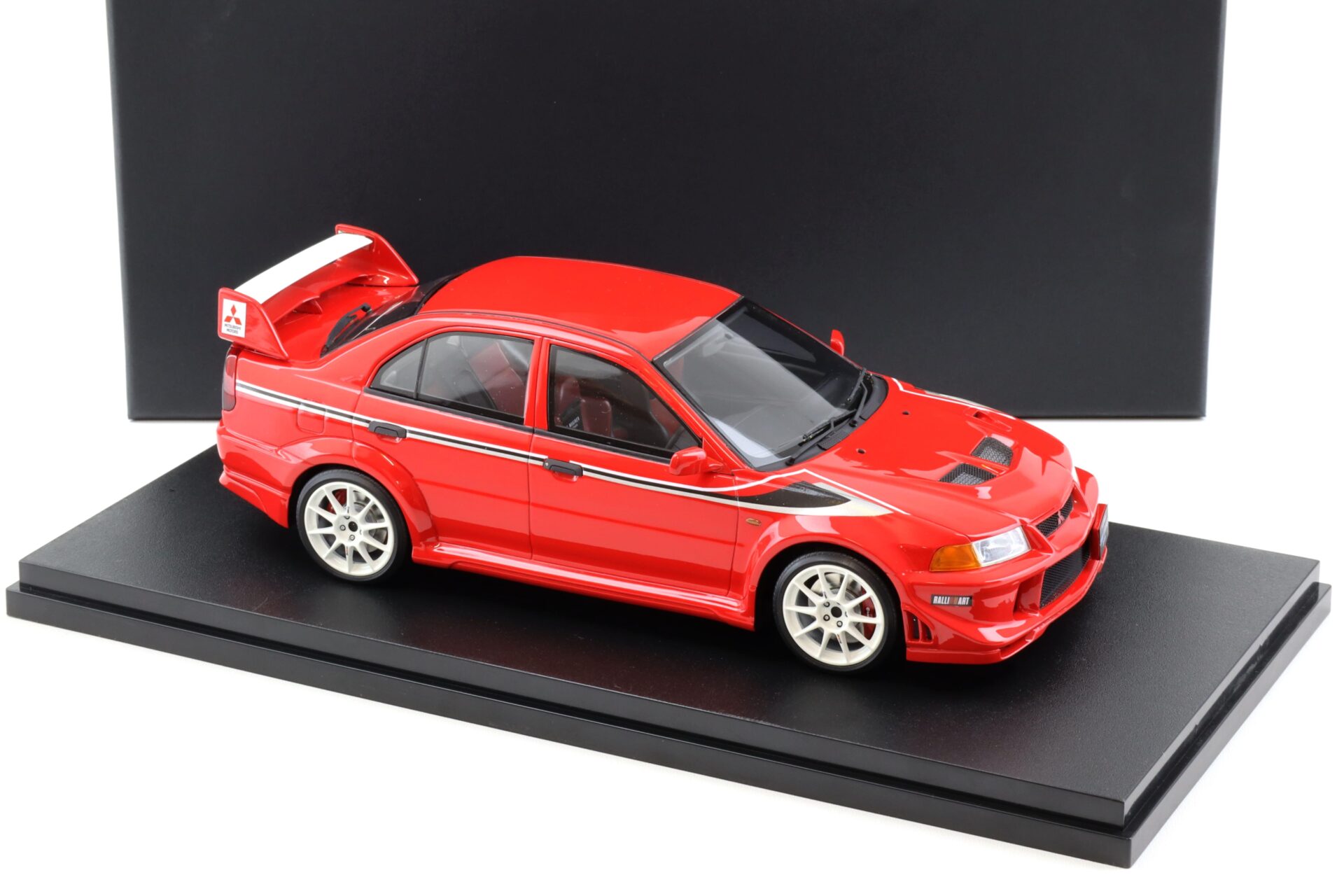 1:18 POP RACE Mitsubishi Lancer EVO 6.5 Tommi Makinen Edition red