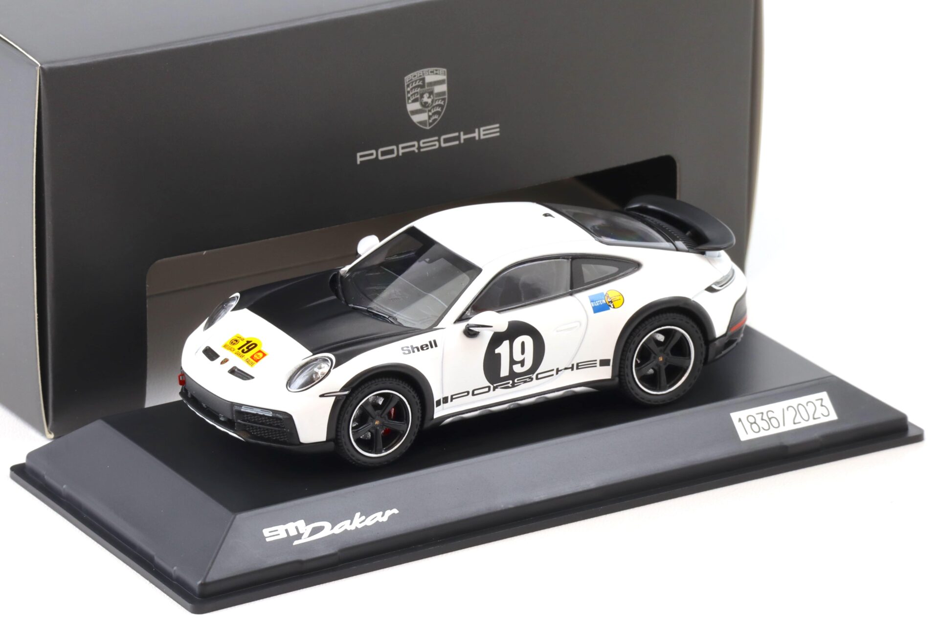 1:43 Spark Porsche 911 (992) Dakar white/ black #19 Limited WAP DEALER