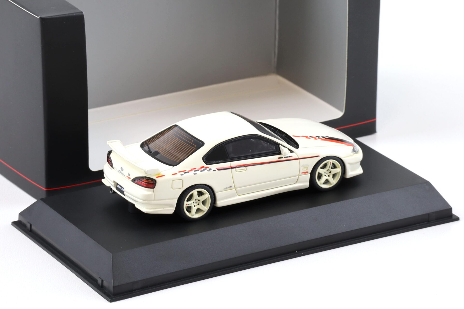1:43 Kyosho Nissan Silvia Spec-R Nismo AERO white KSR43125W