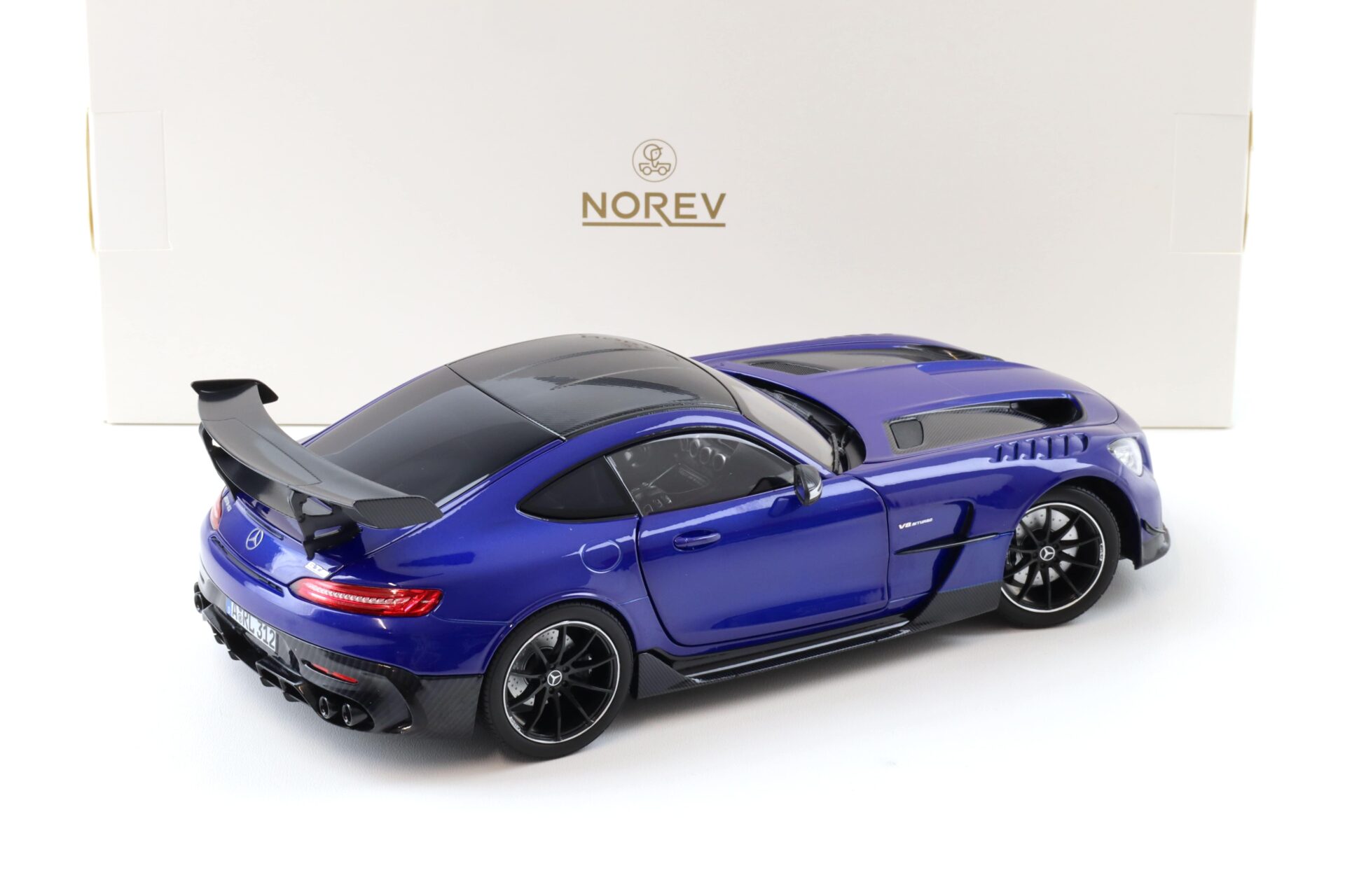 1:18 Norev Mercedes AMG GT Black Series 2021 blue metallic