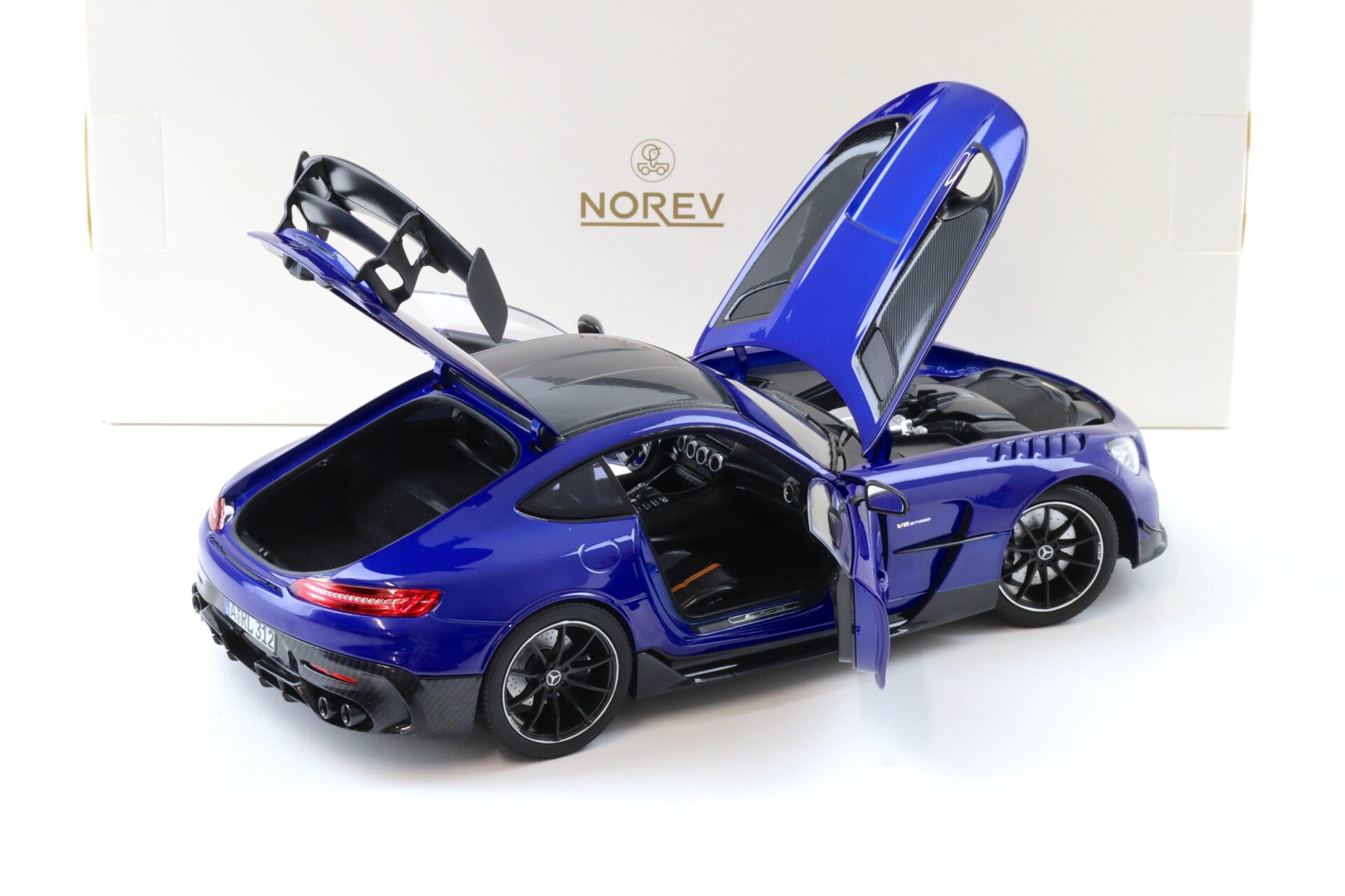 1:18 Norev Mercedes AMG GT Black Series 2021 blue metallic