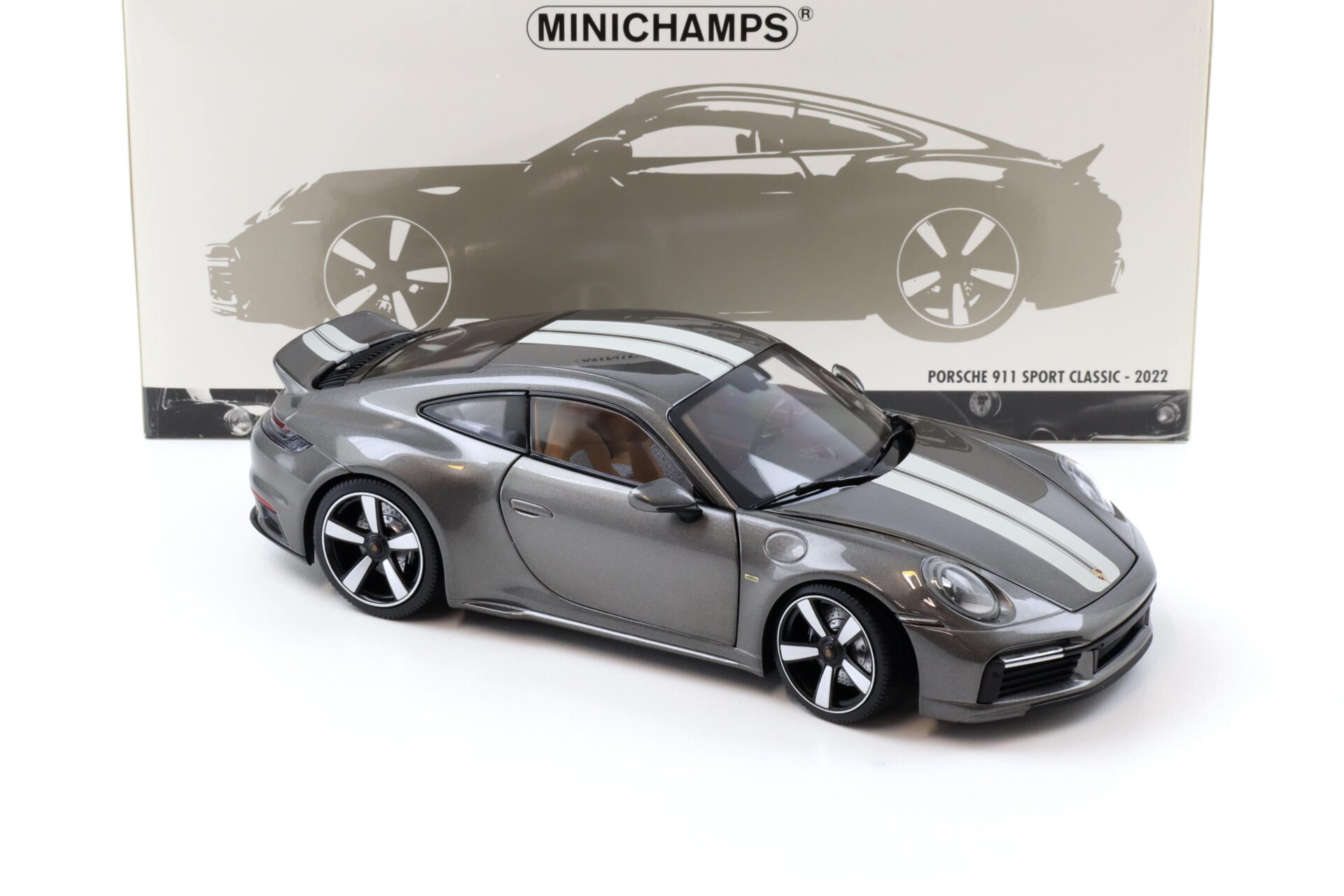 1:18 Minichamps Porsche 911 992 Sport Classic Coupe 2022 grey metallic